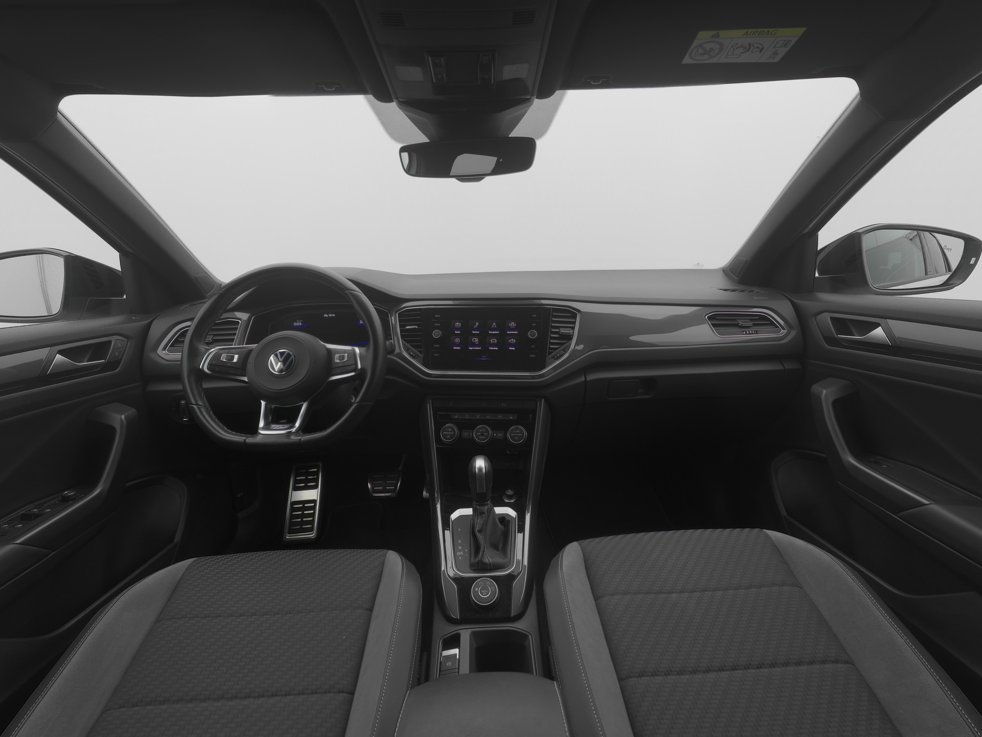 VW T-Roc 2.0 TSI R-Line Black Style DSG 4Motion-image-5