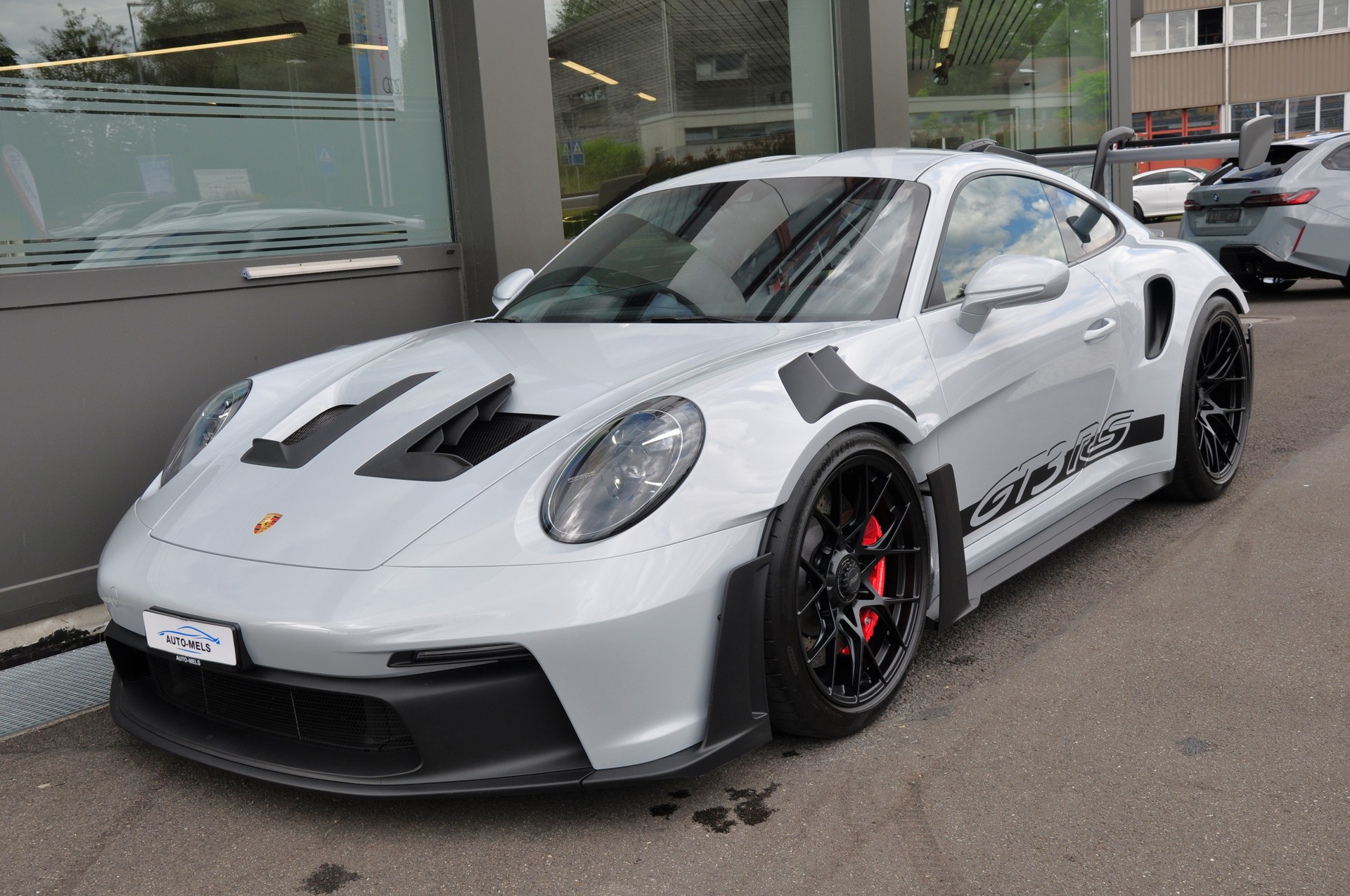 PORSCHE 911 GT3 RS-image-4