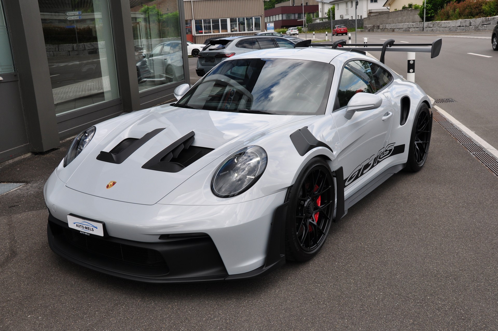 PORSCHE 911 GT3 RS-image-11