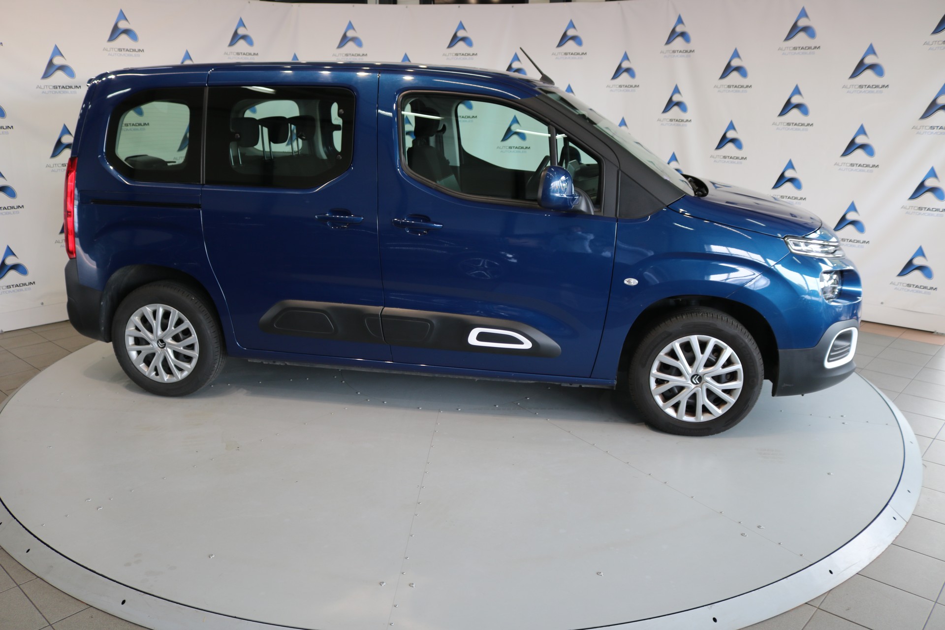 CITROEN Berlingo Feel Pack EAT8-image-28