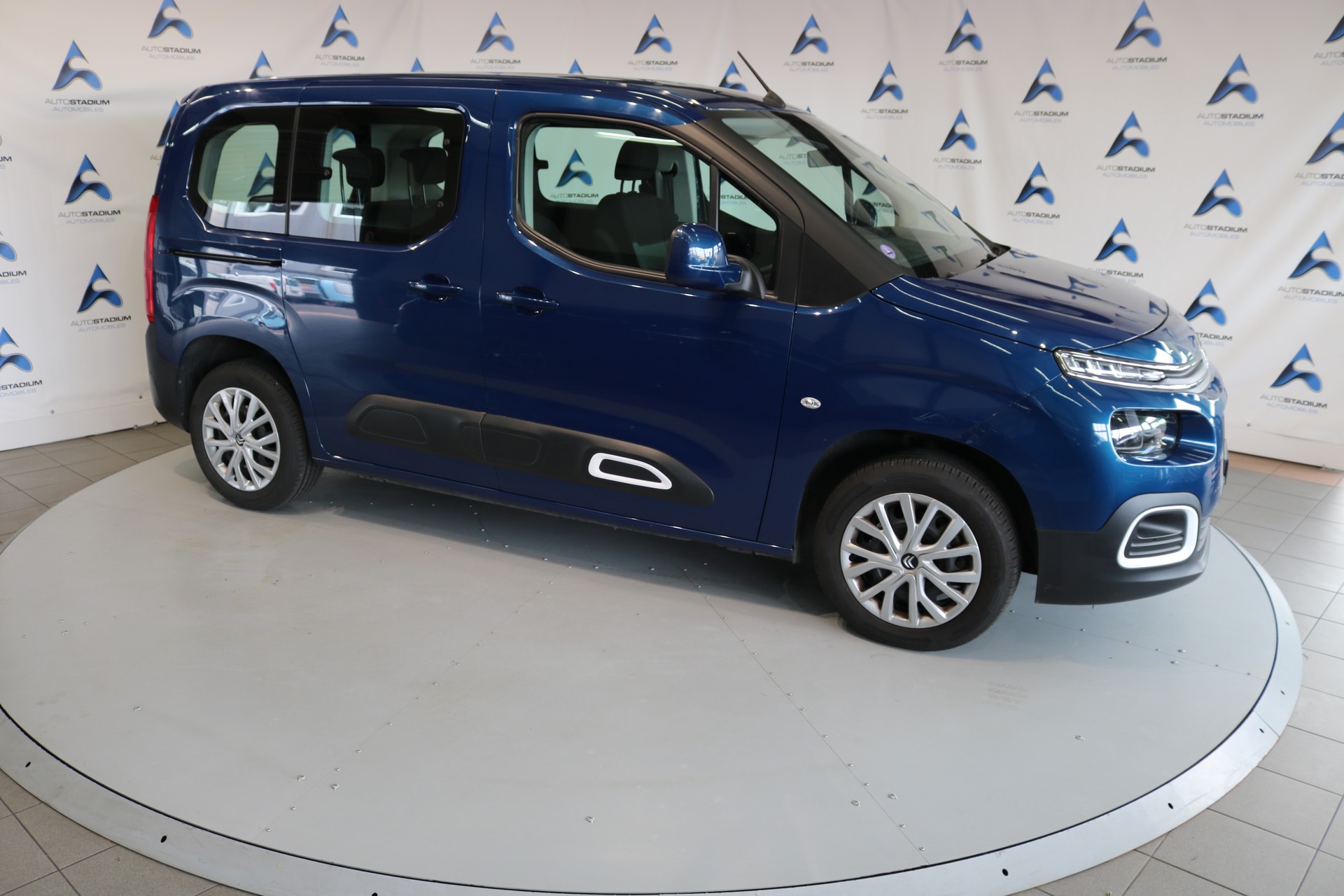 CITROEN Berlingo Feel Pack EAT8-image-29