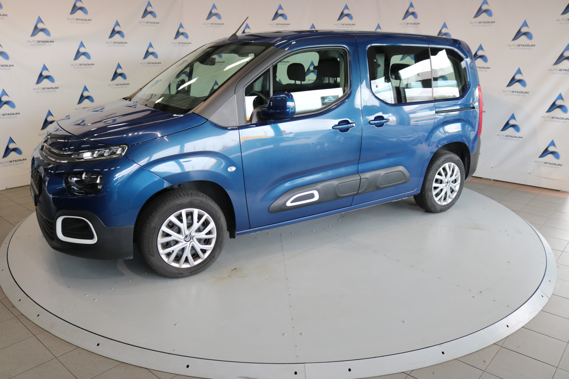 CITROEN Berlingo Feel Pack EAT8-image-15