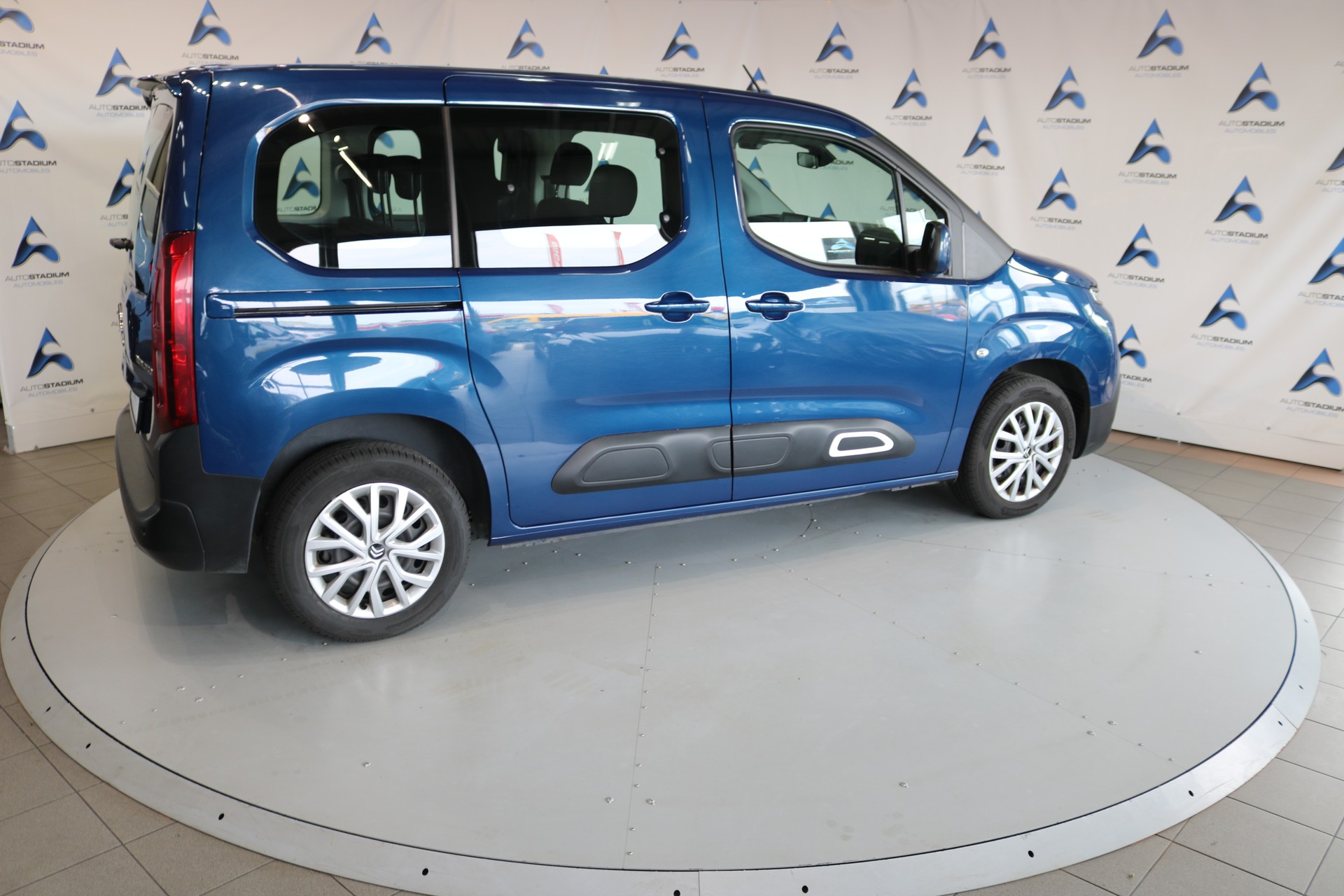 CITROEN Berlingo Feel Pack EAT8-image-26