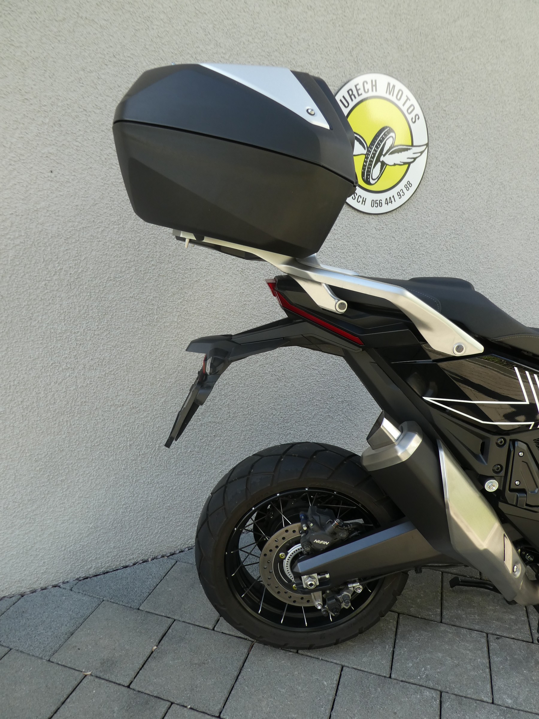 HONDA X-ADV 750-image-4