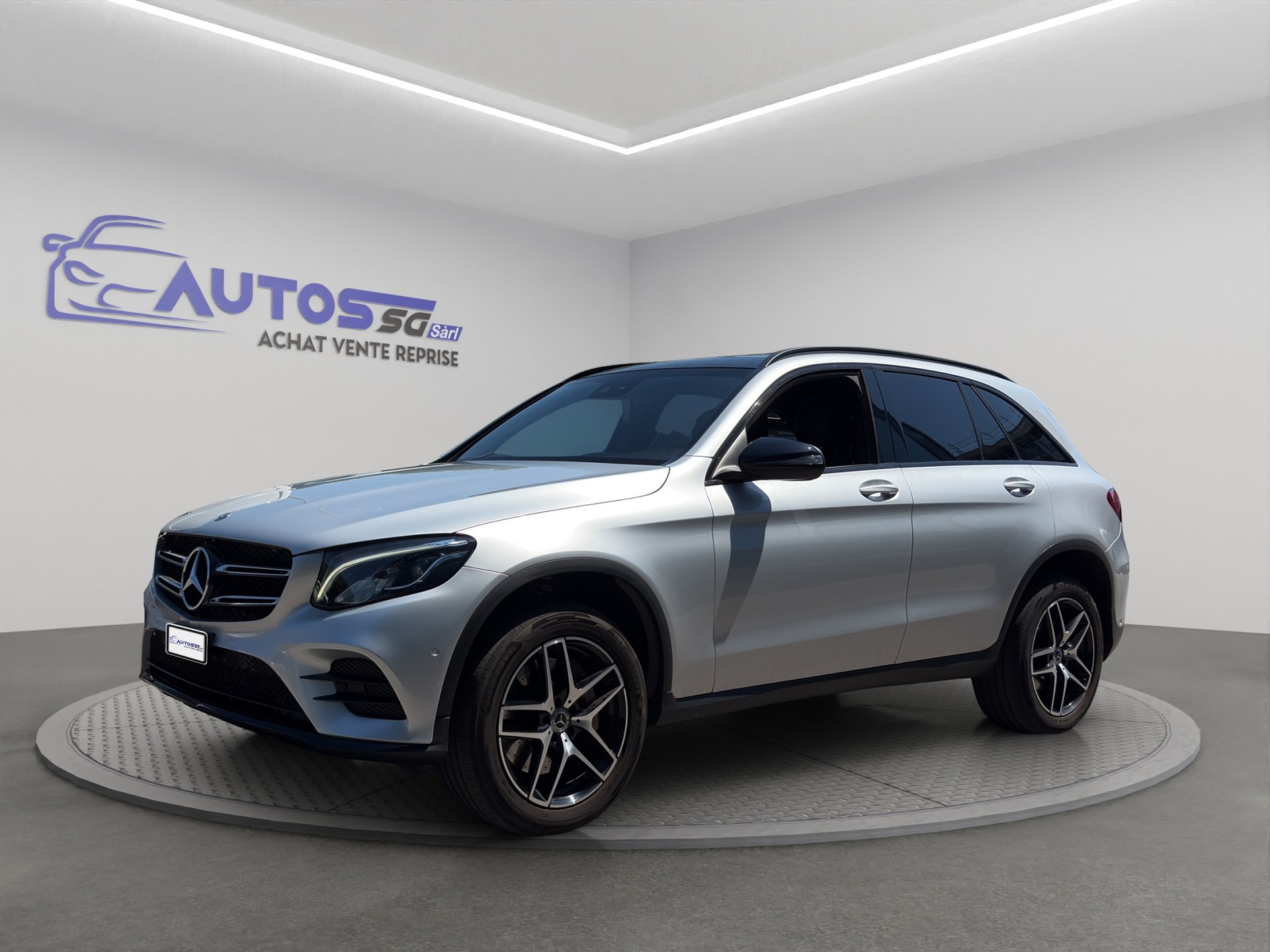 MERCEDES-BENZ GLC 350 e AMG Line 4Matic 7G-Tronic-image-1