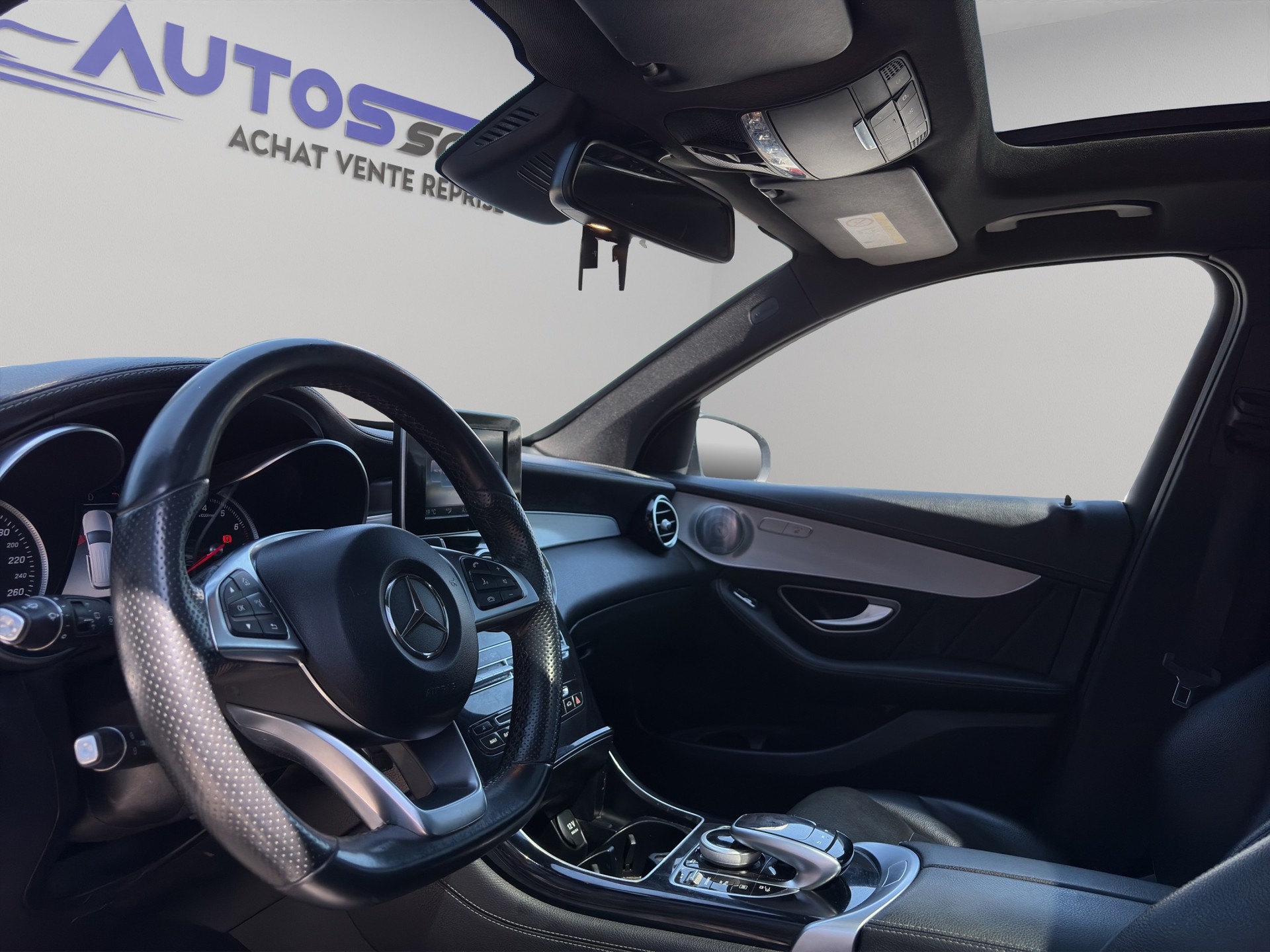 MERCEDES-BENZ GLC 350 e AMG Line 4Matic 7G-Tronic-image-9