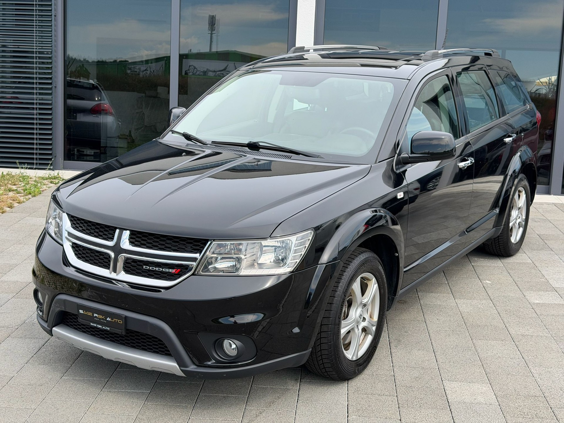DODGE Journey 3.6L V6 R/T AWD Automatic-showroom-element-3