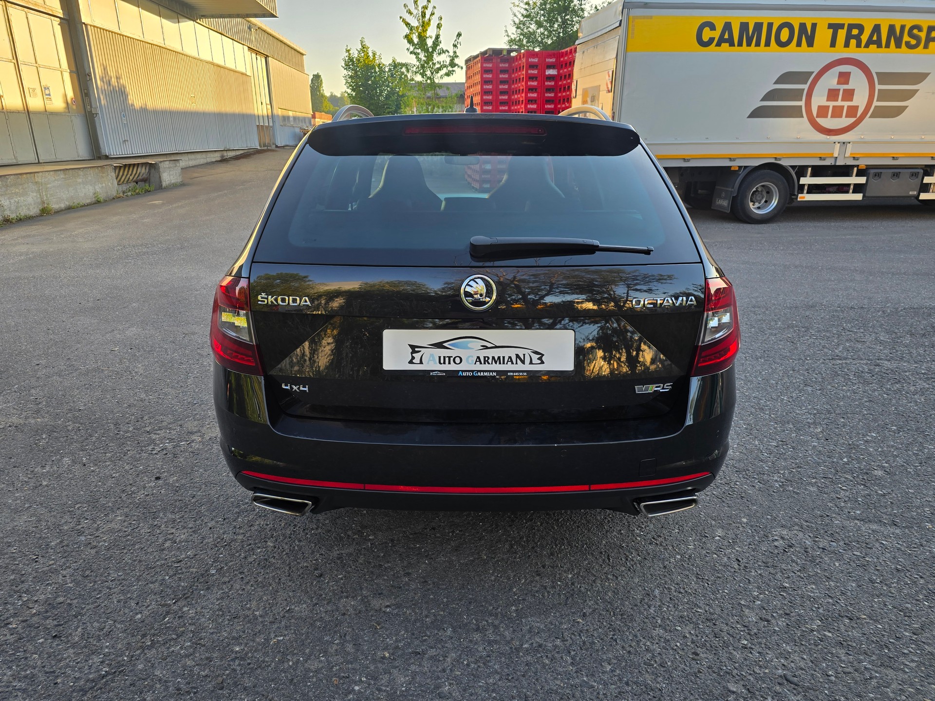 SKODA Octavia Combi 2.0 TDI RS 4x4 DSG-showroom-element-3