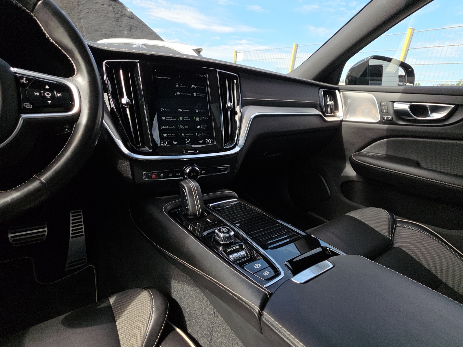 VOLVO S60 T8 e AWD Twin Engine Polestar Geartronic-image-12