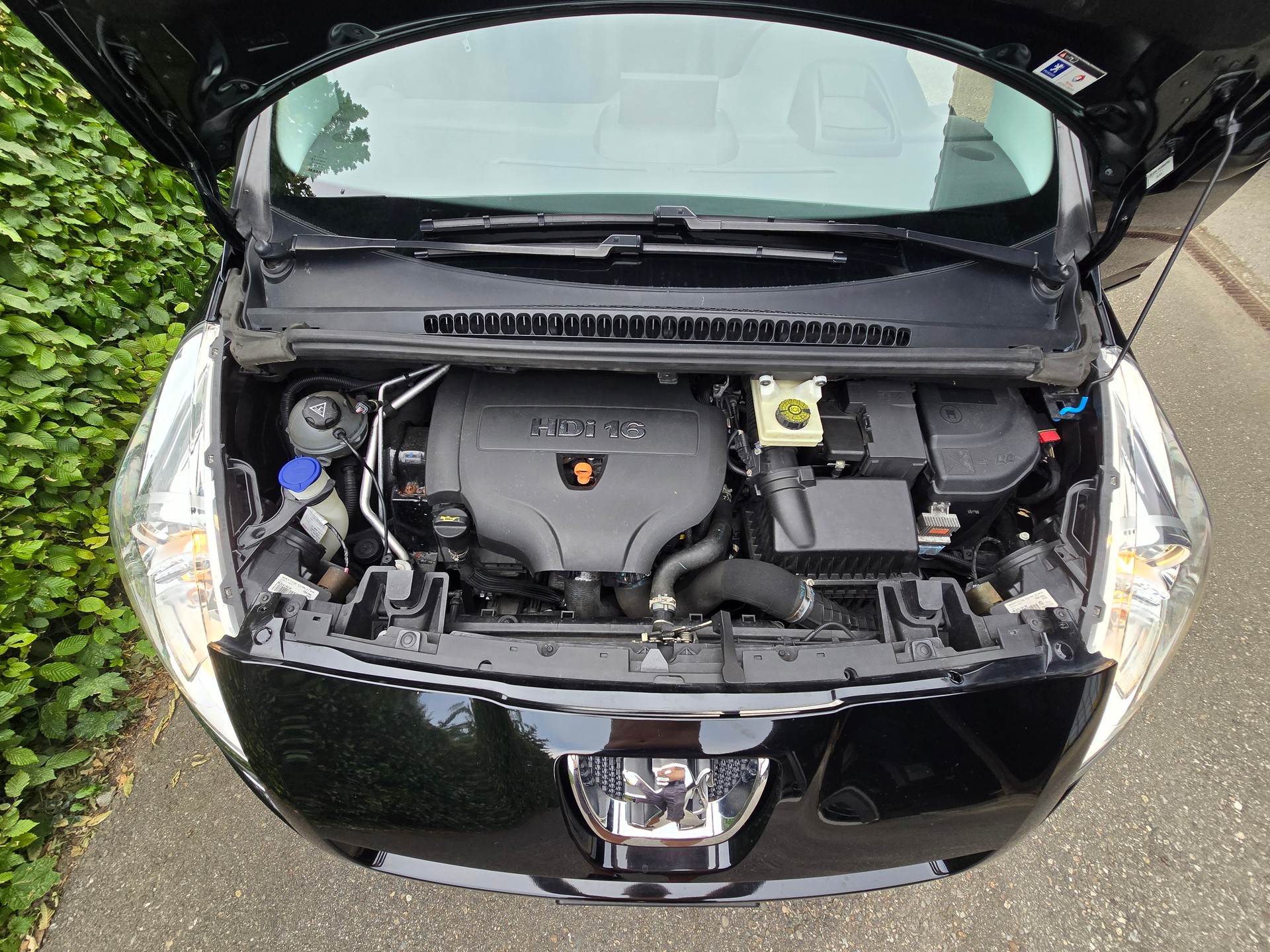 PEUGEOT 5008 2.0 HDI Business-image-15