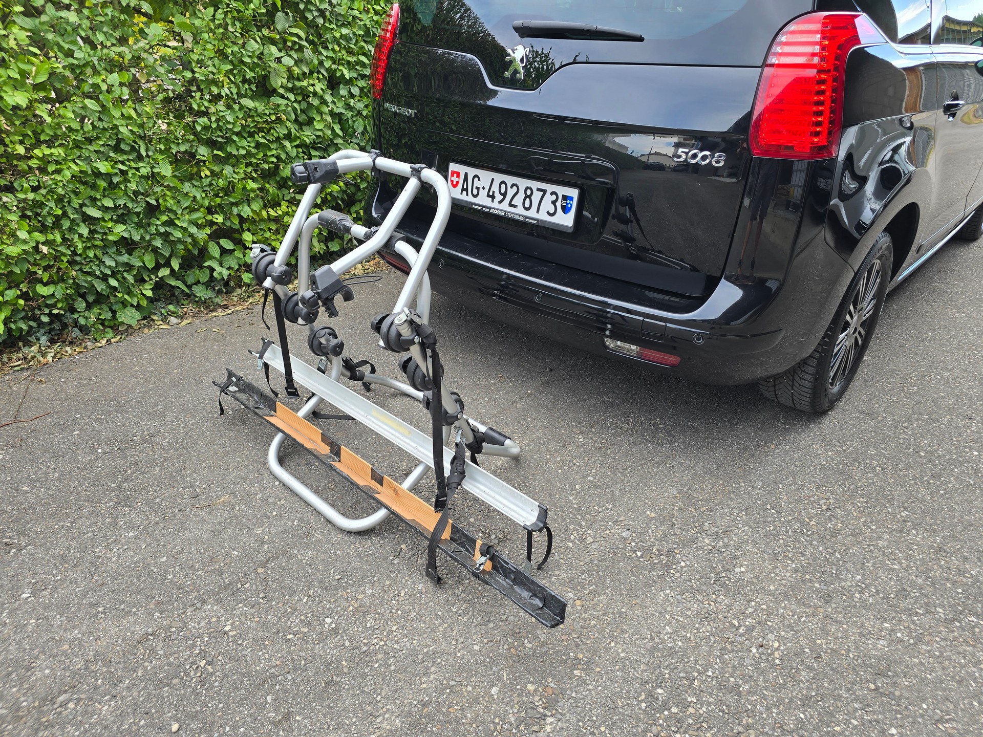 PEUGEOT 5008 2.0 HDI Business-image-13