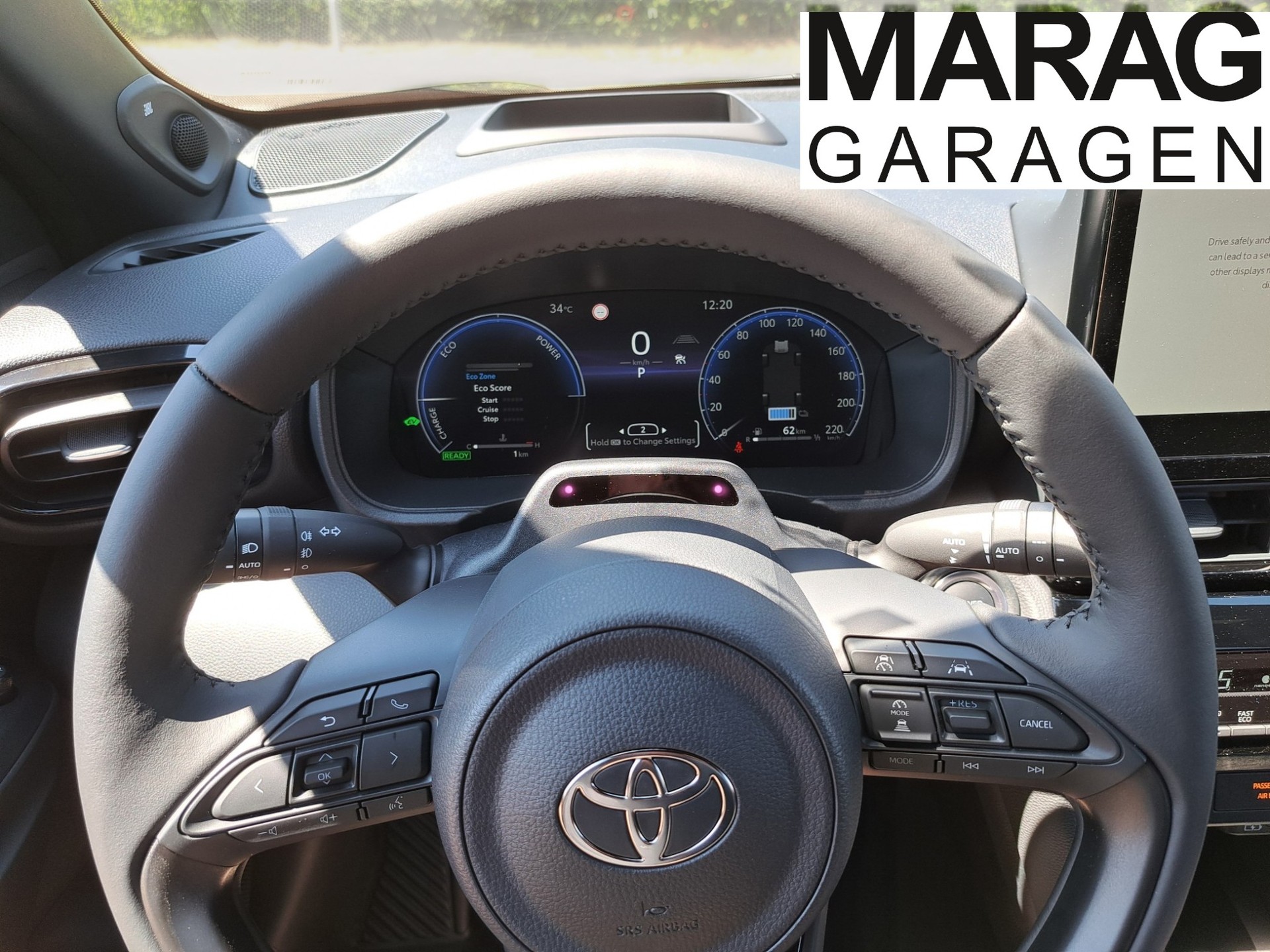 TOYOTA Yaris Cross 1.5 Premium AWDi e-CVT-image-10