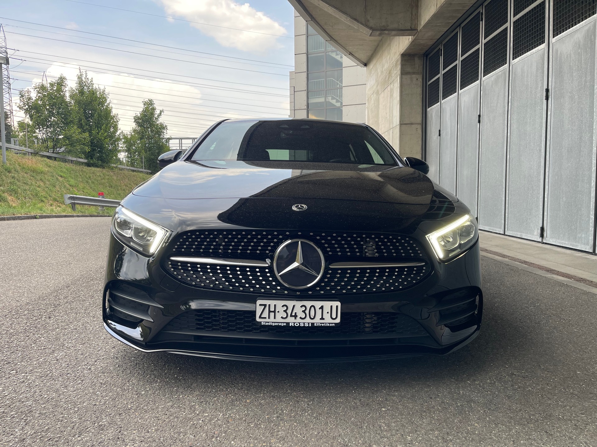 MERCEDES-BENZ A 250 AMG Line-image-2