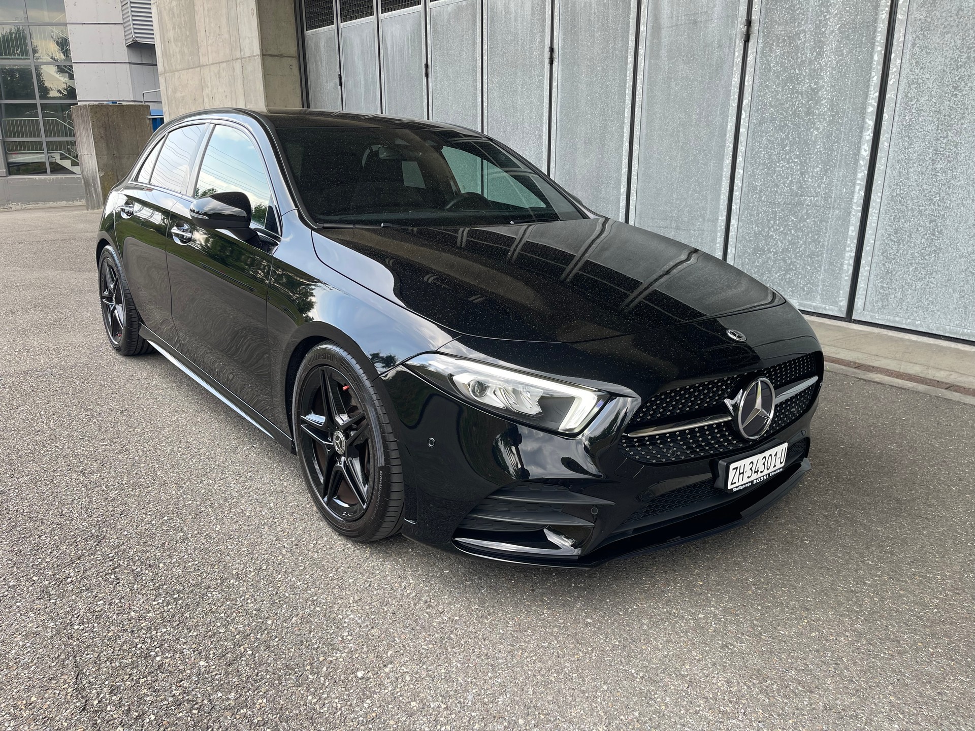 MERCEDES-BENZ A 250 AMG Line