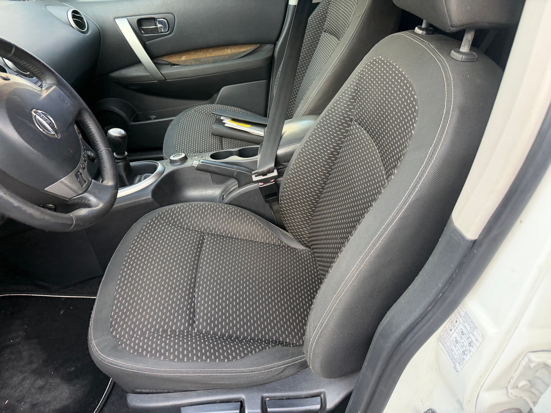 NISSAN Qashqai 2.0 dCi 4WD tekna-image-7