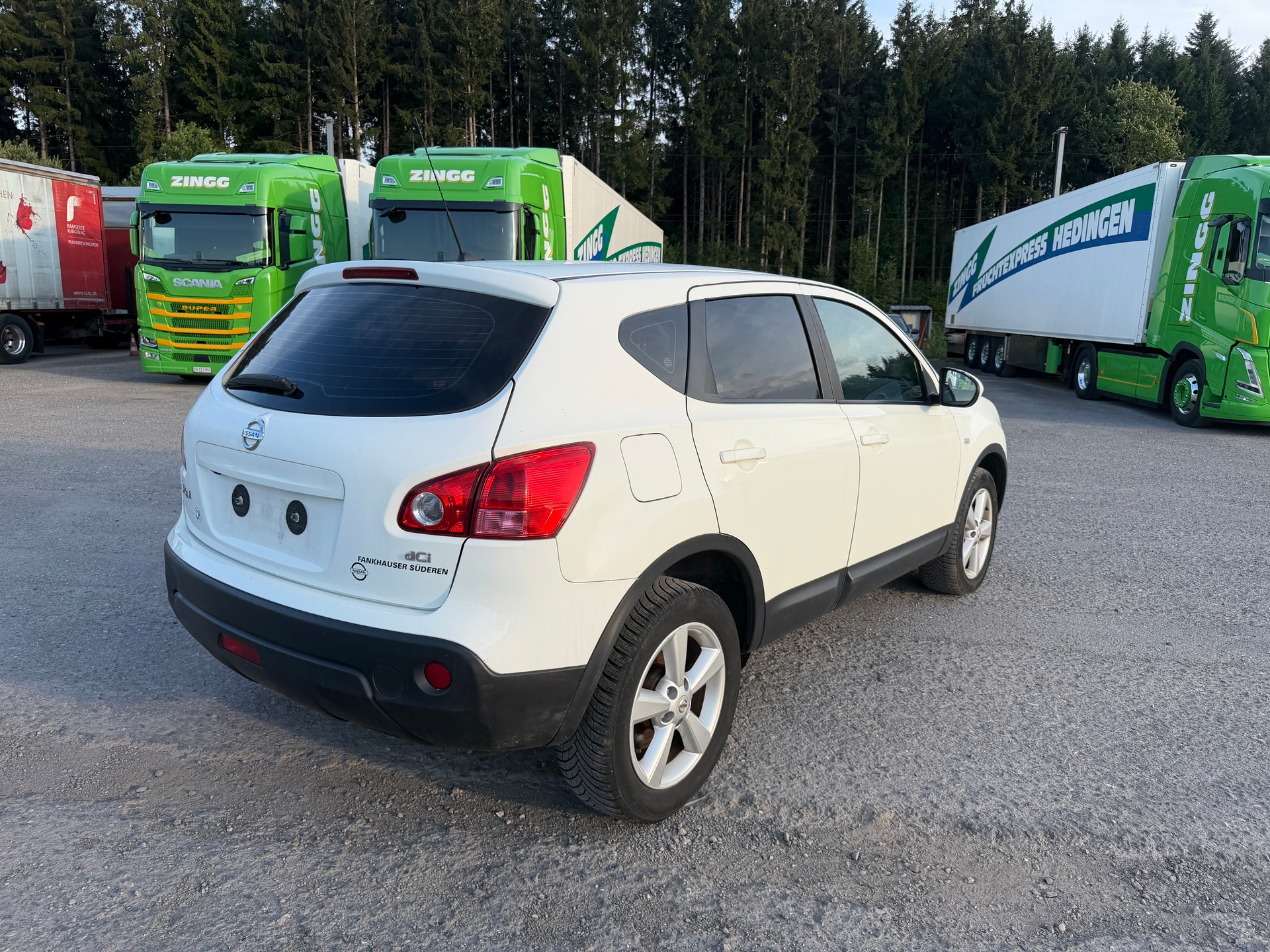 NISSAN Qashqai 2.0 dCi 4WD tekna-image-4
