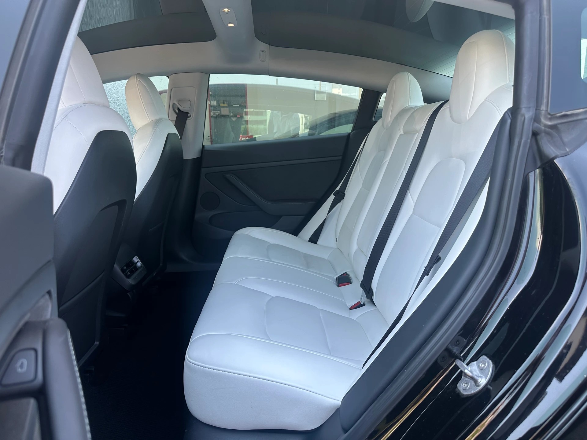 TESLA Model 3 Performance Dual Motor AWD* FSD inkl.*-image-10