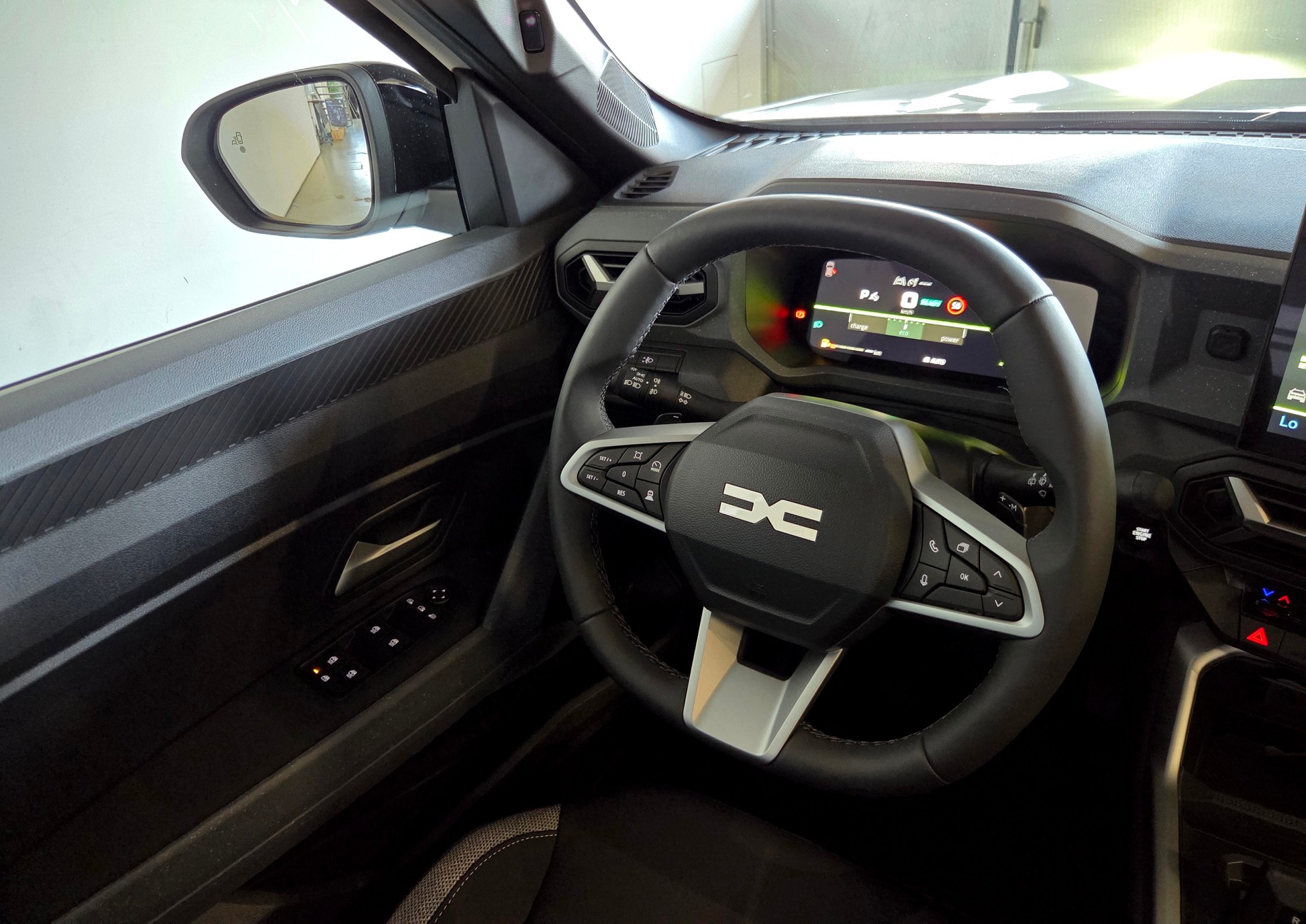 DACIA Bigster 1.2 Hybrid Journey 4WD-image-21