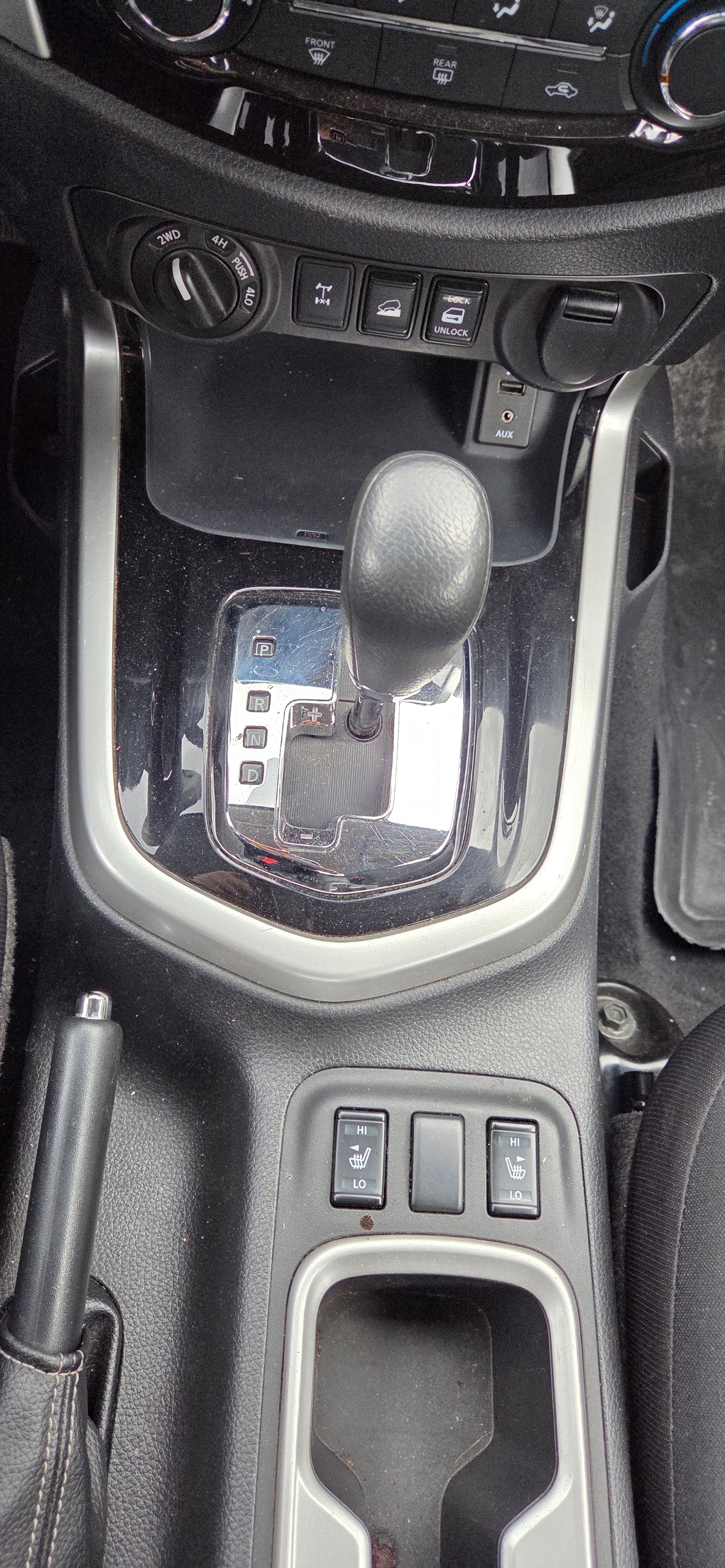 NISSAN Navara Double Cab Acenta 2.3 dCi 4WD-image-14