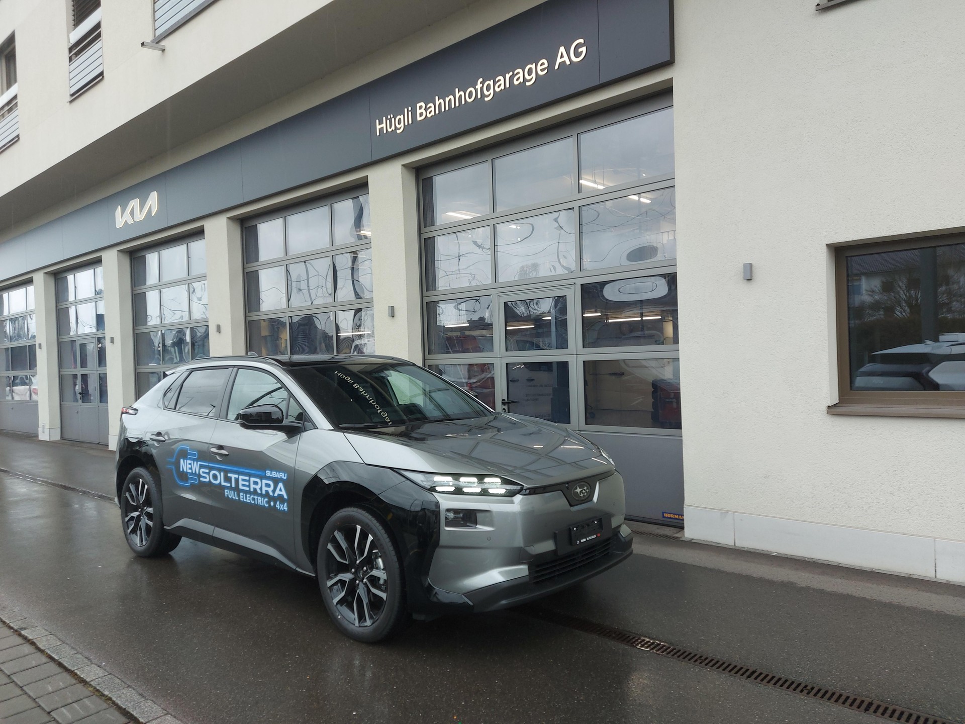 SUBARU Solterra eV Luxury AWD