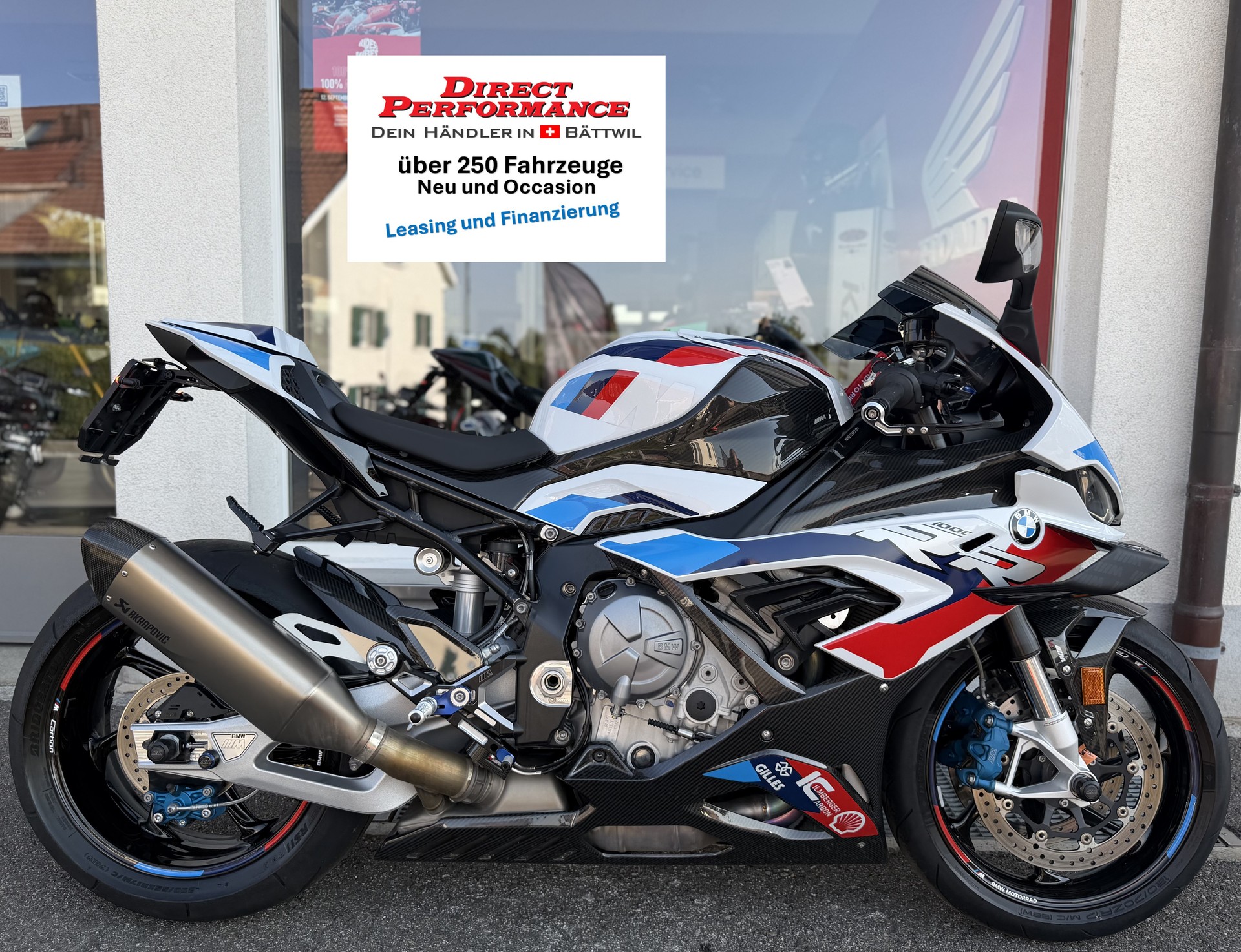 BMW M 1000 RR-image-0