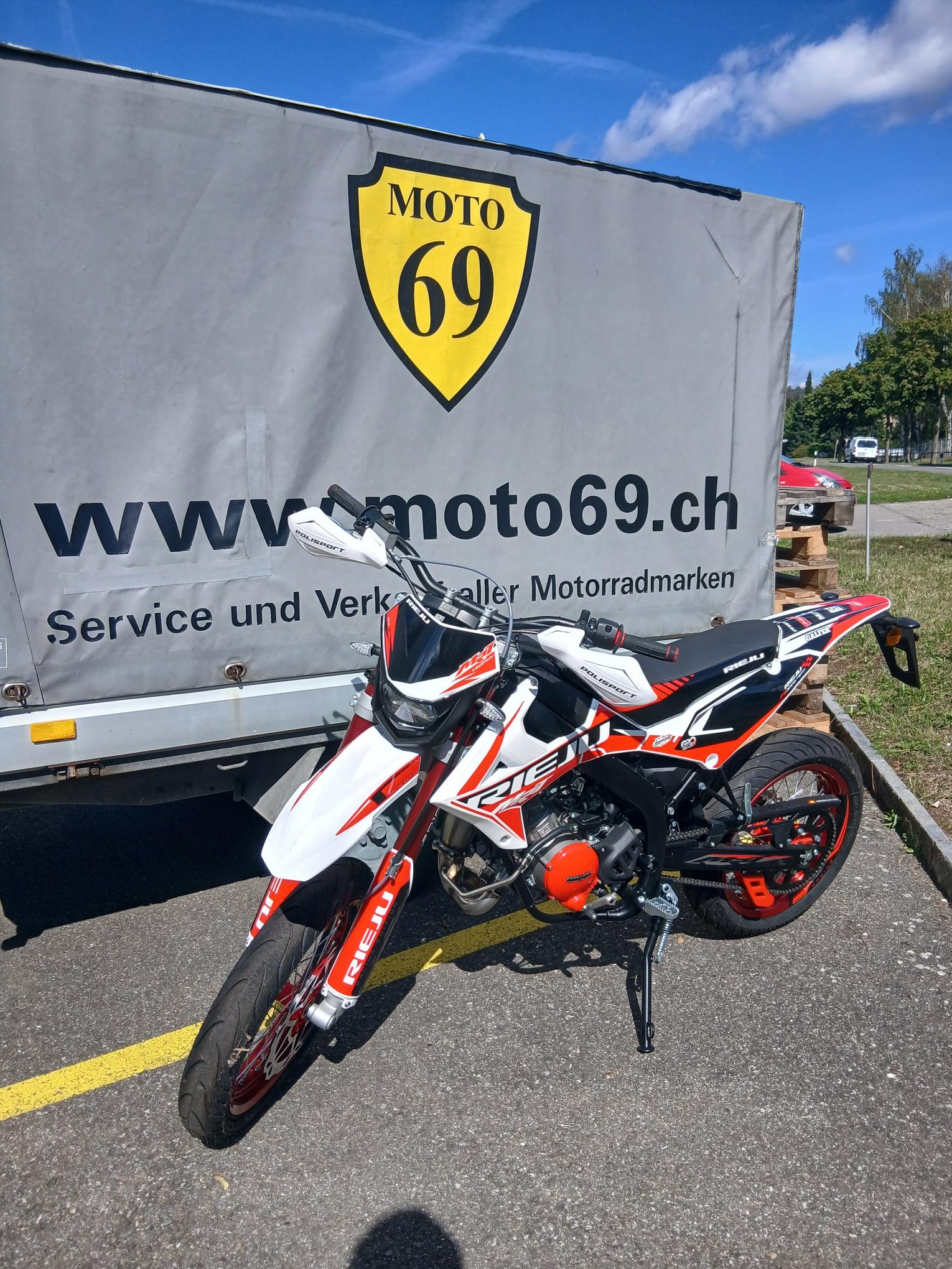 RIEJU MRT 50 SM Pro Trophy-image-1