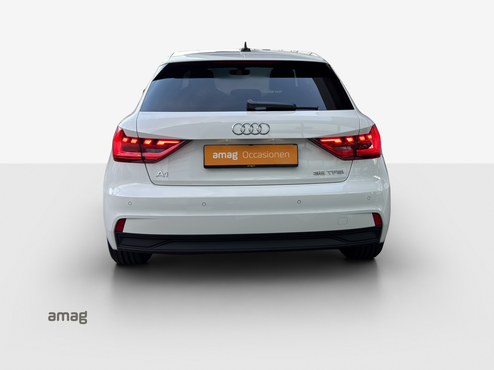 AUDI A1 Sportback 35 TFSI S-tronic-showroom-element-3