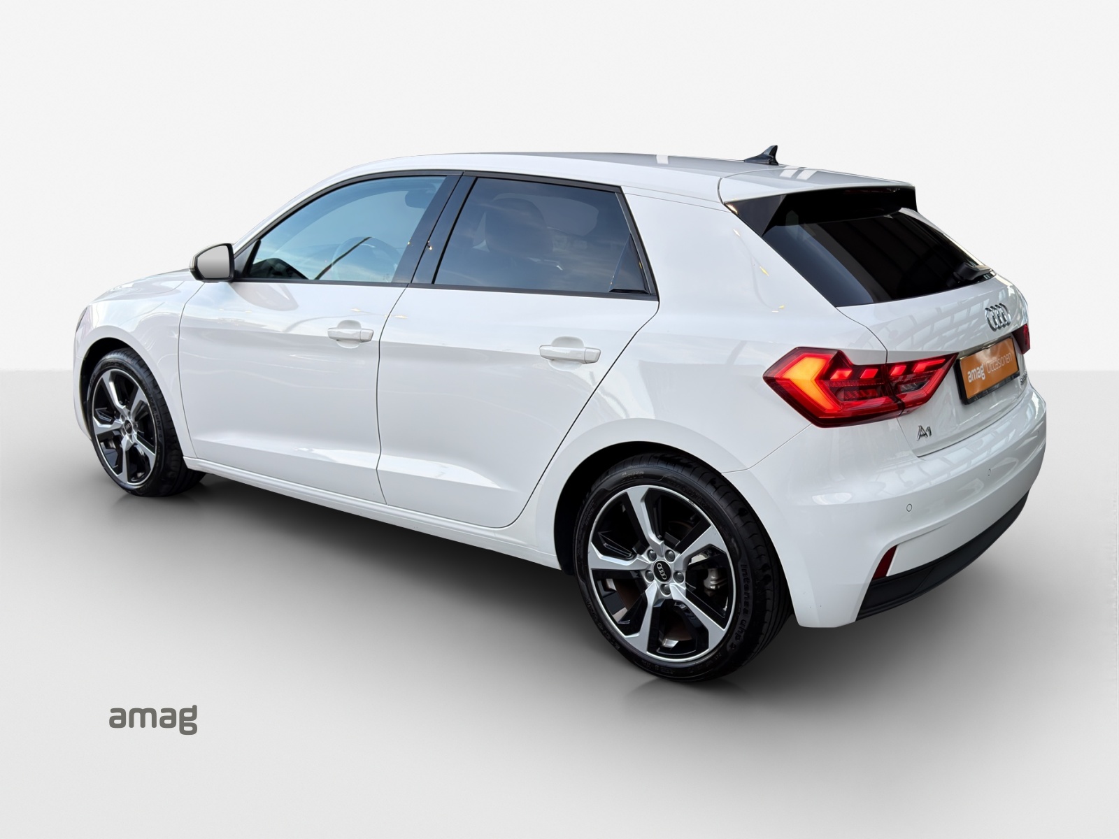 AUDI A1 Sportback 35 TFSI S-tronic-showroom-element-2