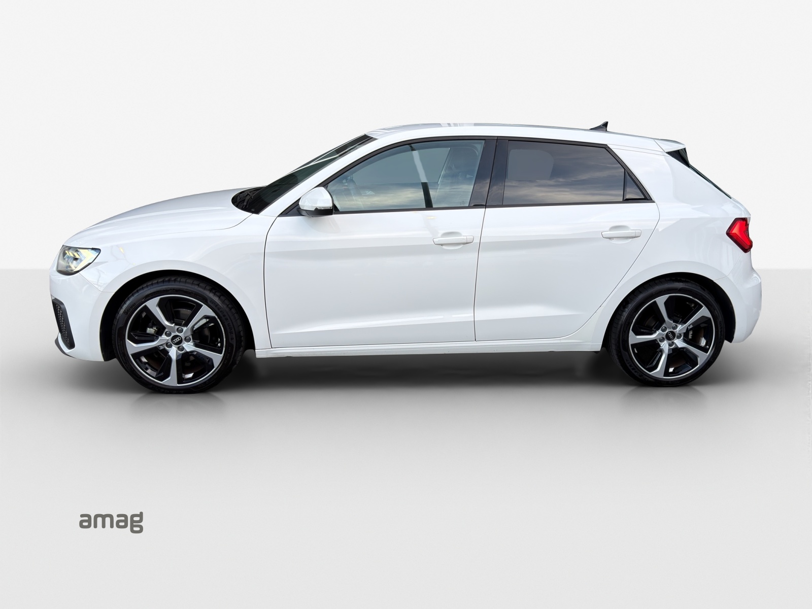 AUDI A1 Sportback 35 TFSI S-tronic-showroom-element-1