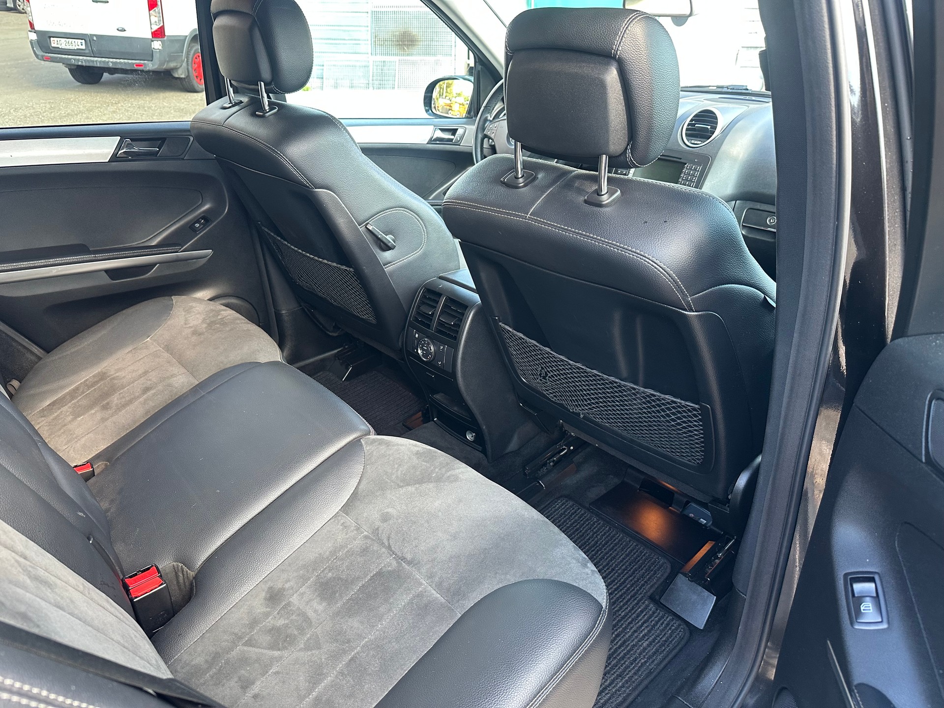 MERCEDES-BENZ ML 320 CDI 4Matic Edition7G-Tronic-image-11