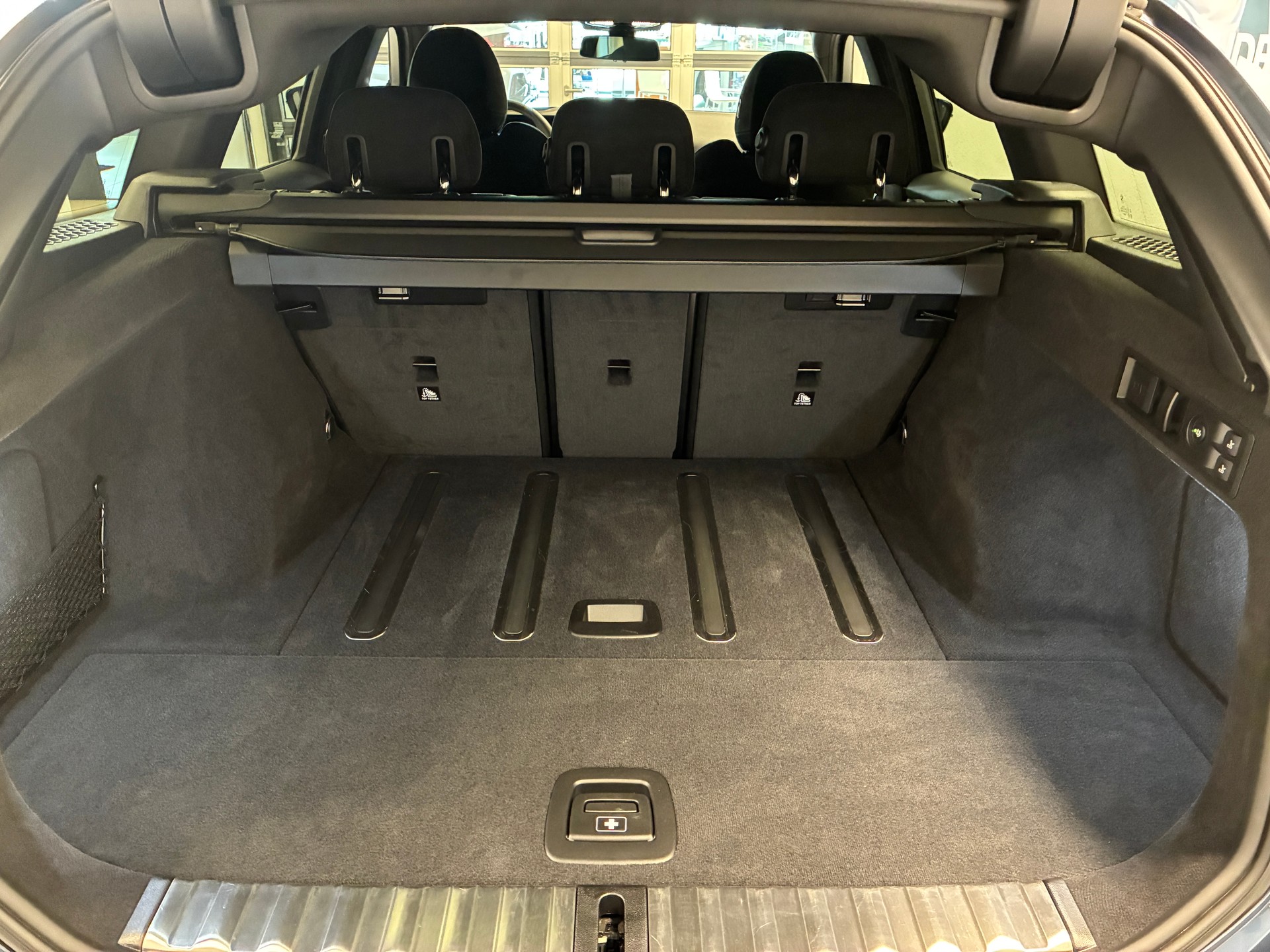 BMW 330d xDrive Touring M Sport Pro-image-7