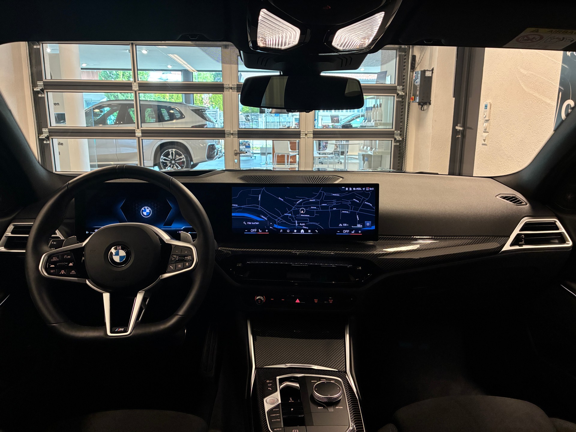 BMW 330d xDrive Touring M Sport Pro-image-12