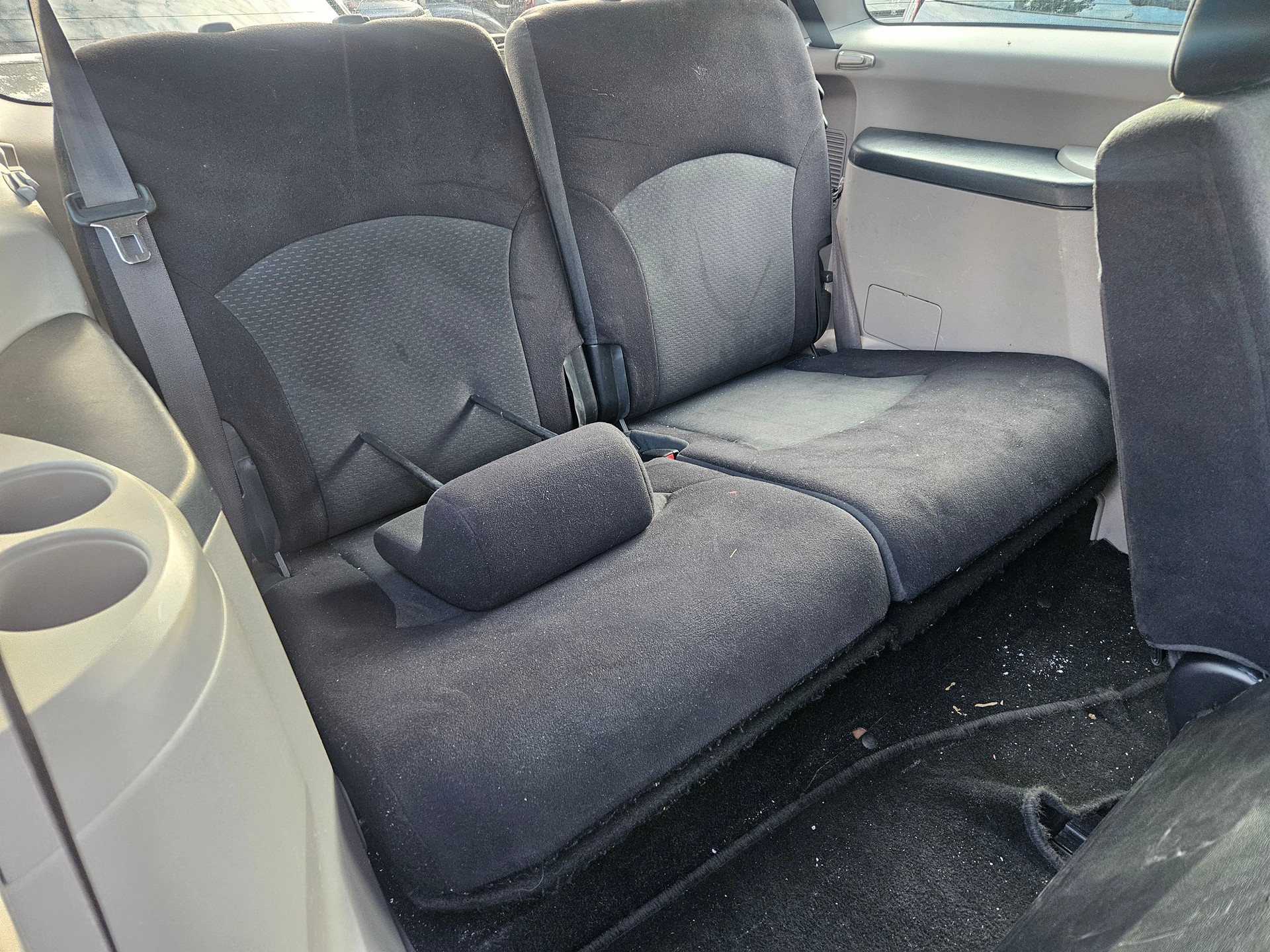 MITSUBISHI Grandis 2.0 16V DID Swiss Edition-image-12