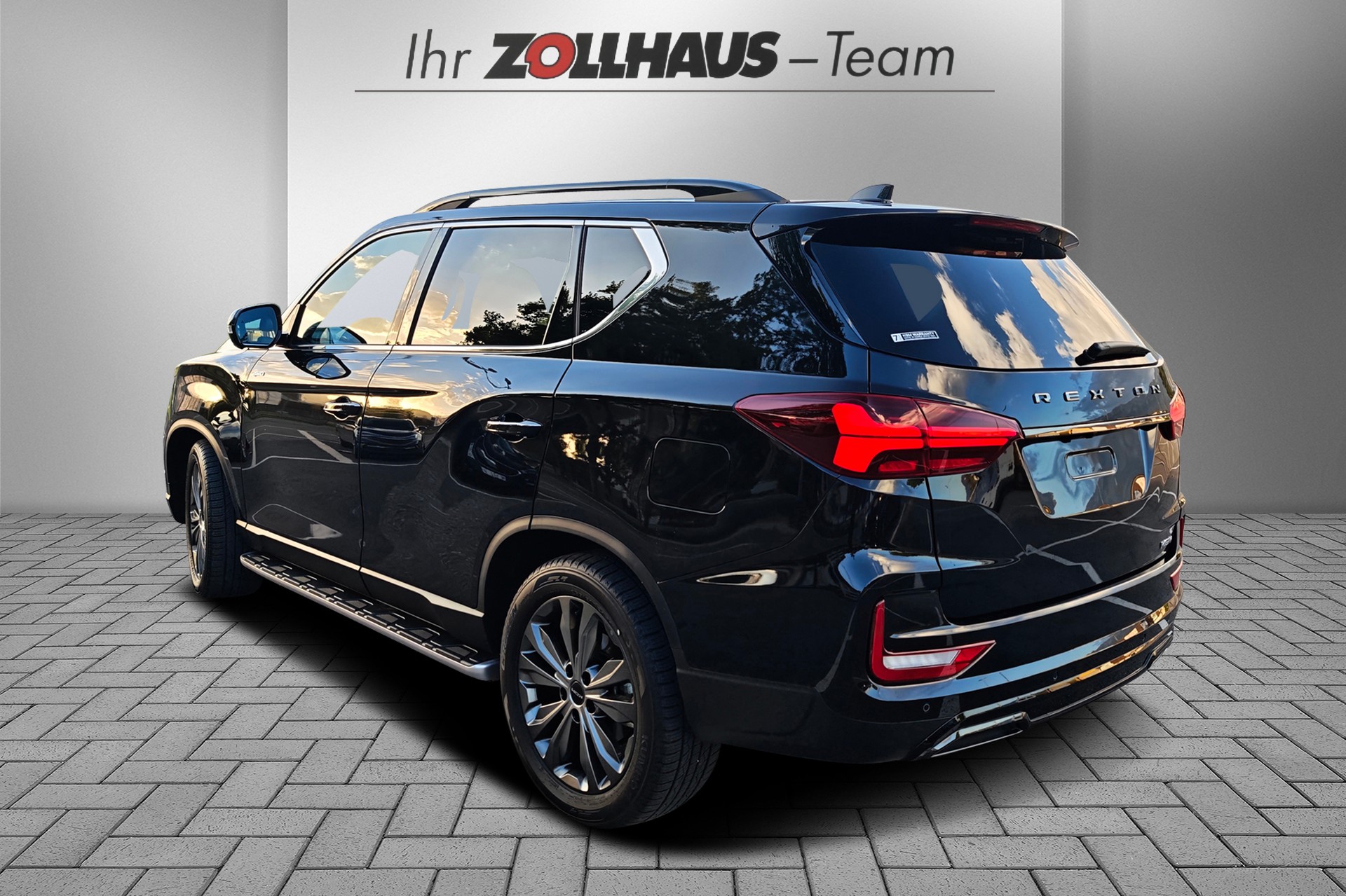 KGM-SsangYong Rexton 2.2 CRDi Blackline 4WD AT-showroom-element-3