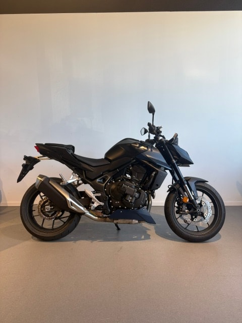 HONDA CB 750 Hornet E-clutch-image-1