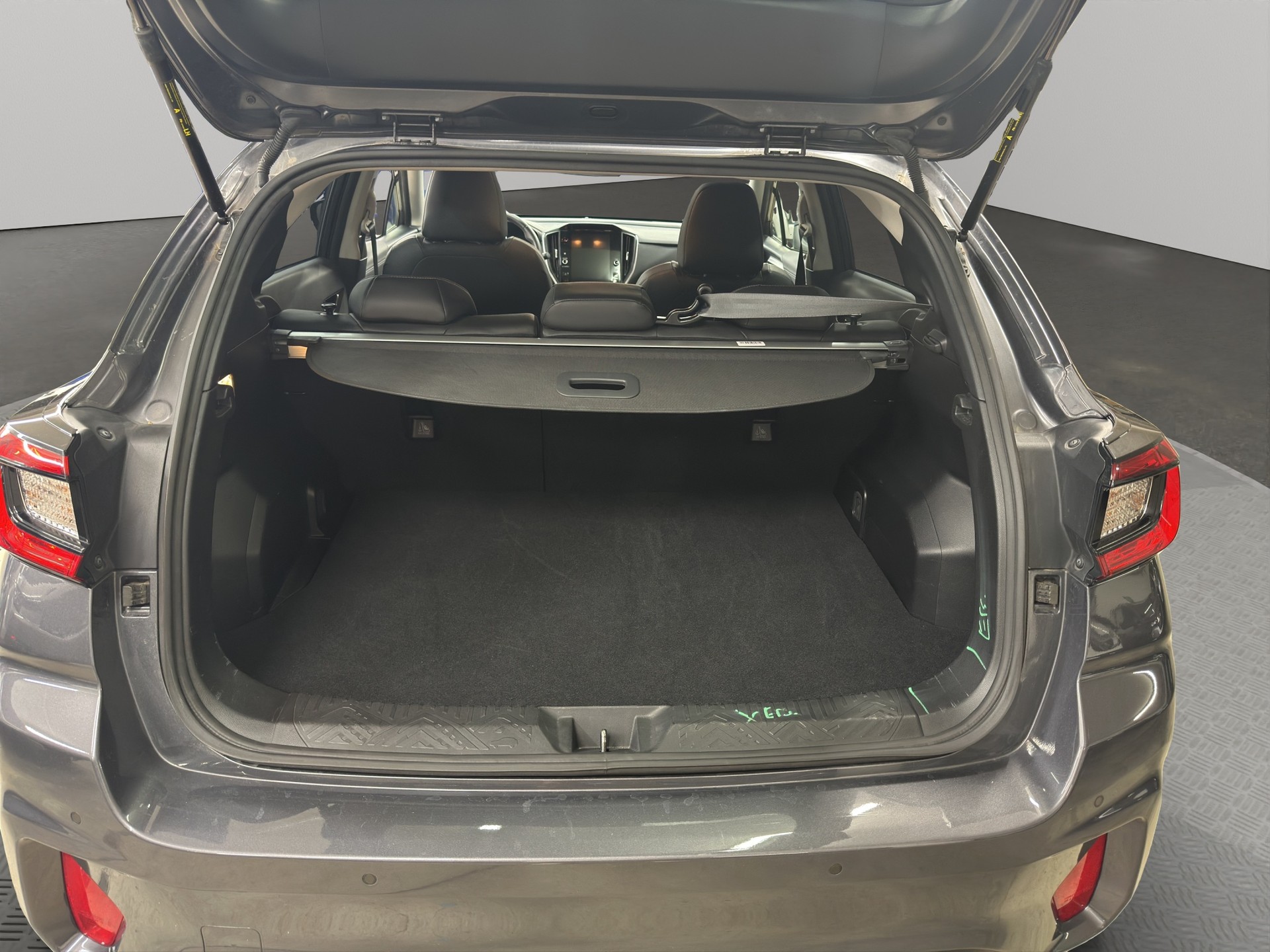 SUBARU Impreza 2.0i e-Boxer Luxury-image-10