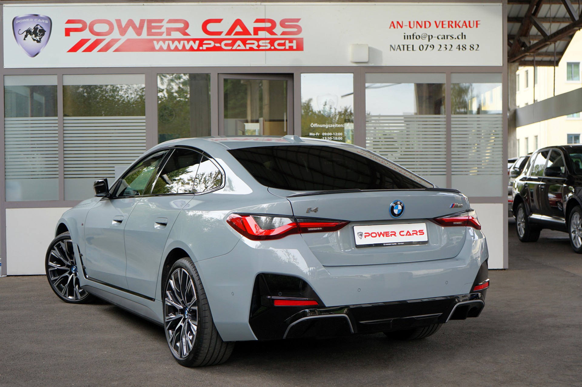 BMW i4 M50-showroom-element-1