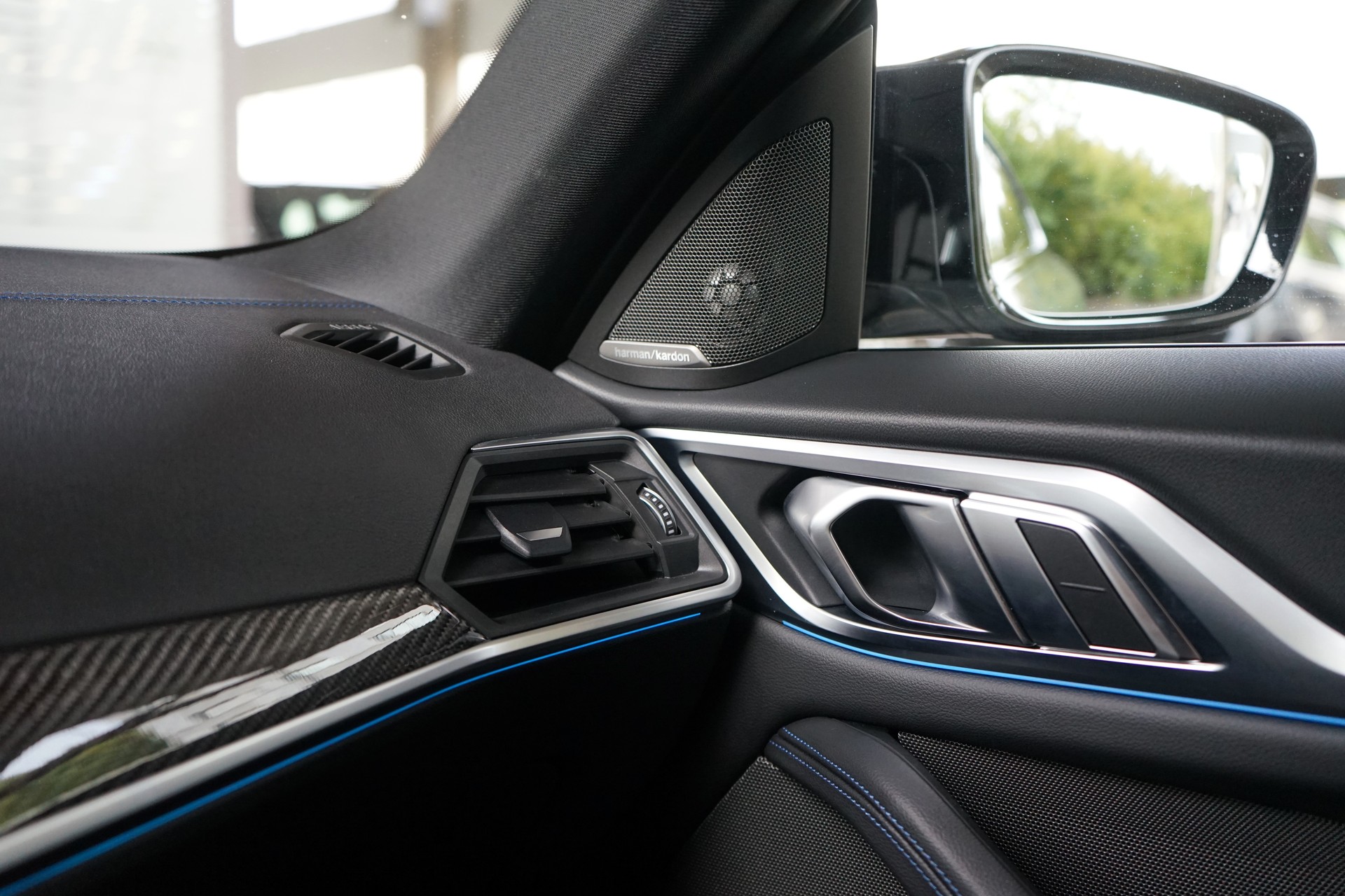 BMW i4 M50-image-21