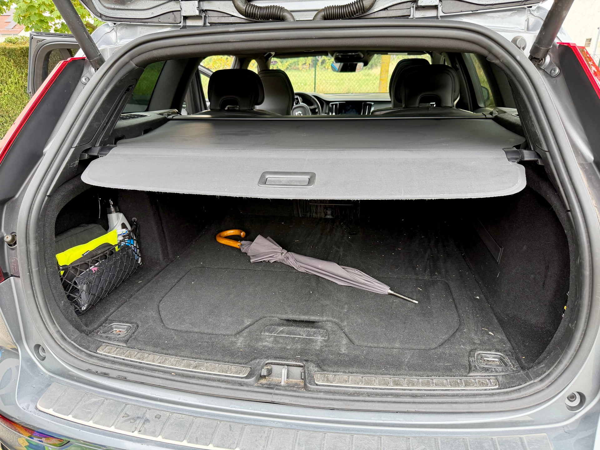 VOLVO 2.0 T8 TE R-Design eAWD-image-6