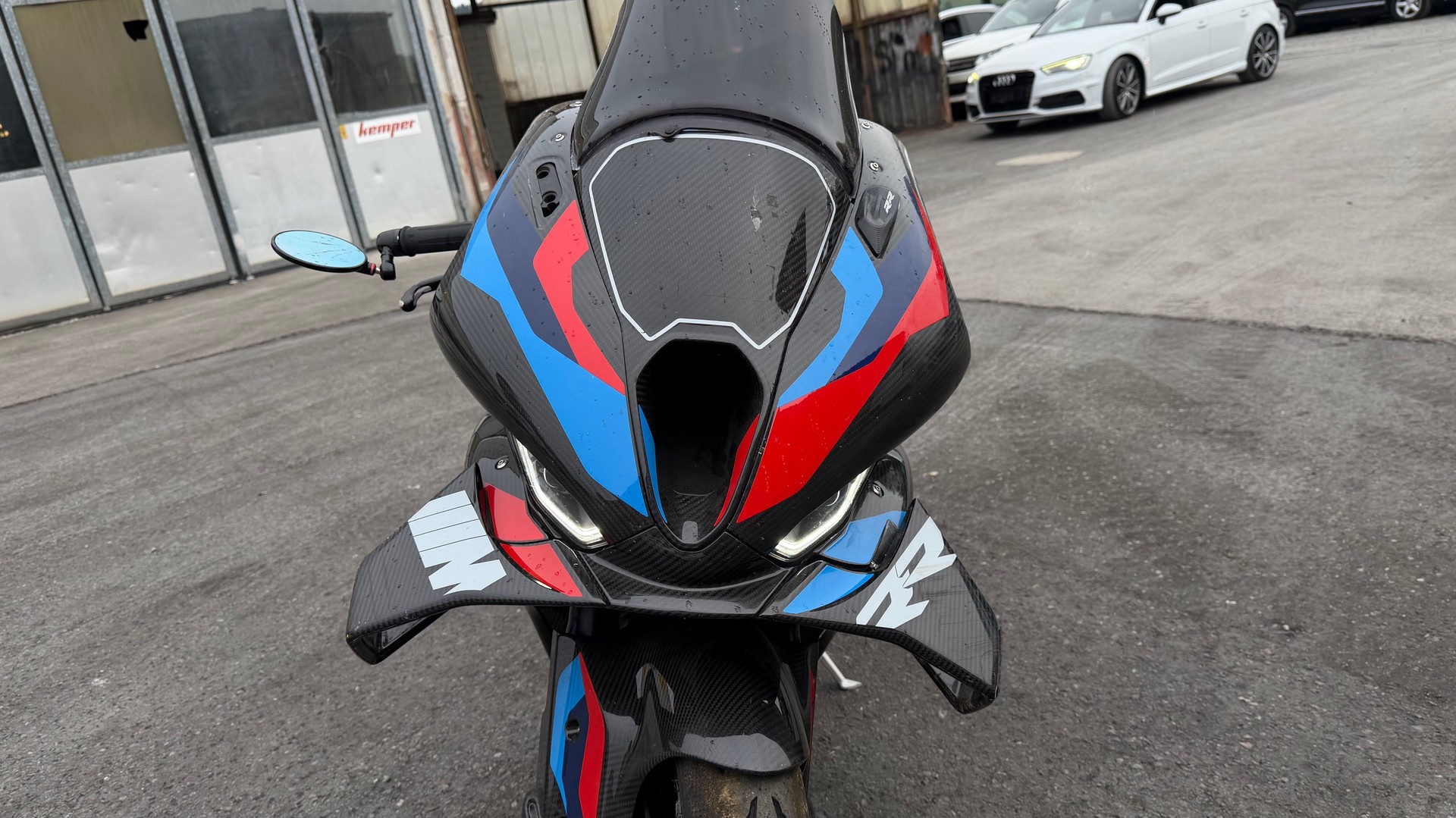 BMW M 1000 RR-image-9