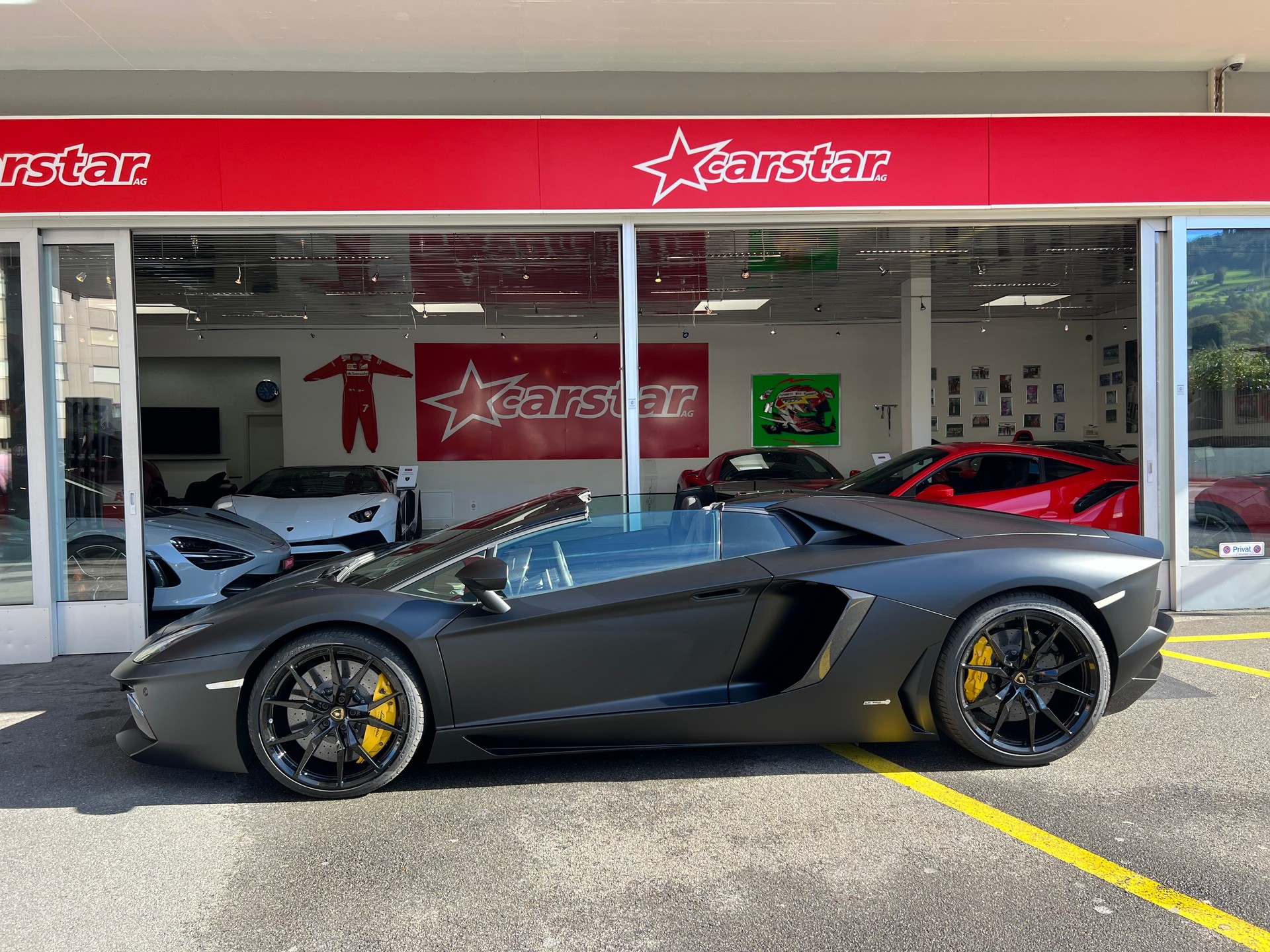 LAMBORGHINI Aventador LP700-4 Roadster E-Gear