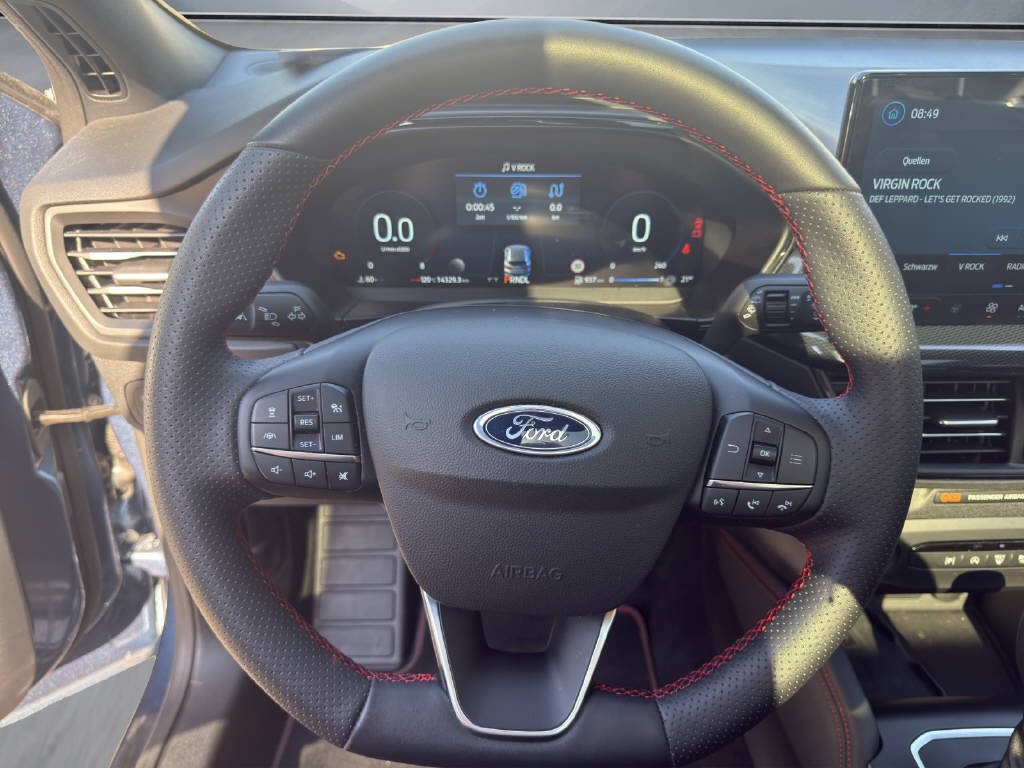 FORD Focus 1.0i EcoB Hybrid 155 ST-Line X-image-7