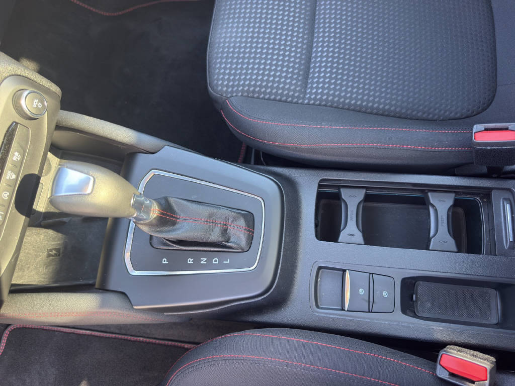 FORD Focus 1.0i EcoB Hybrid 155 ST-Line X-image-6