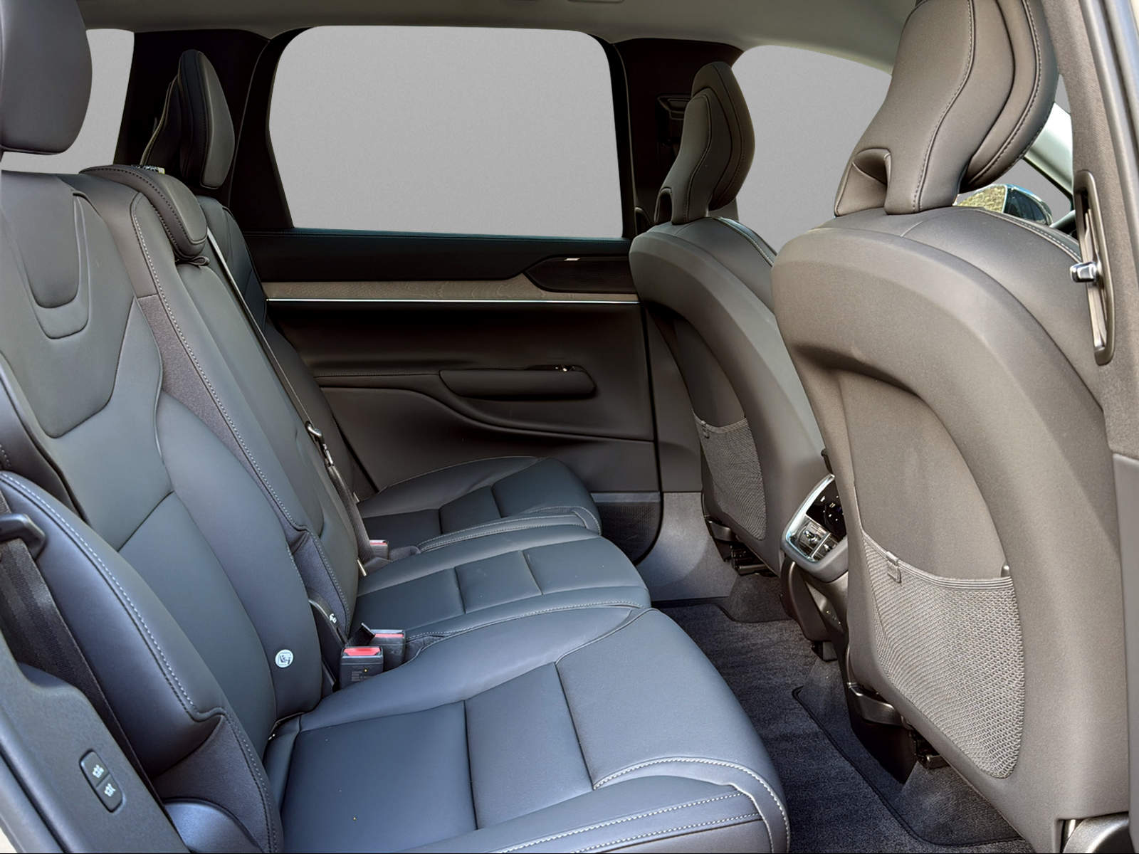 VOLVO EX90 Twin Performance 111 kWh Ultra AWD-image-10