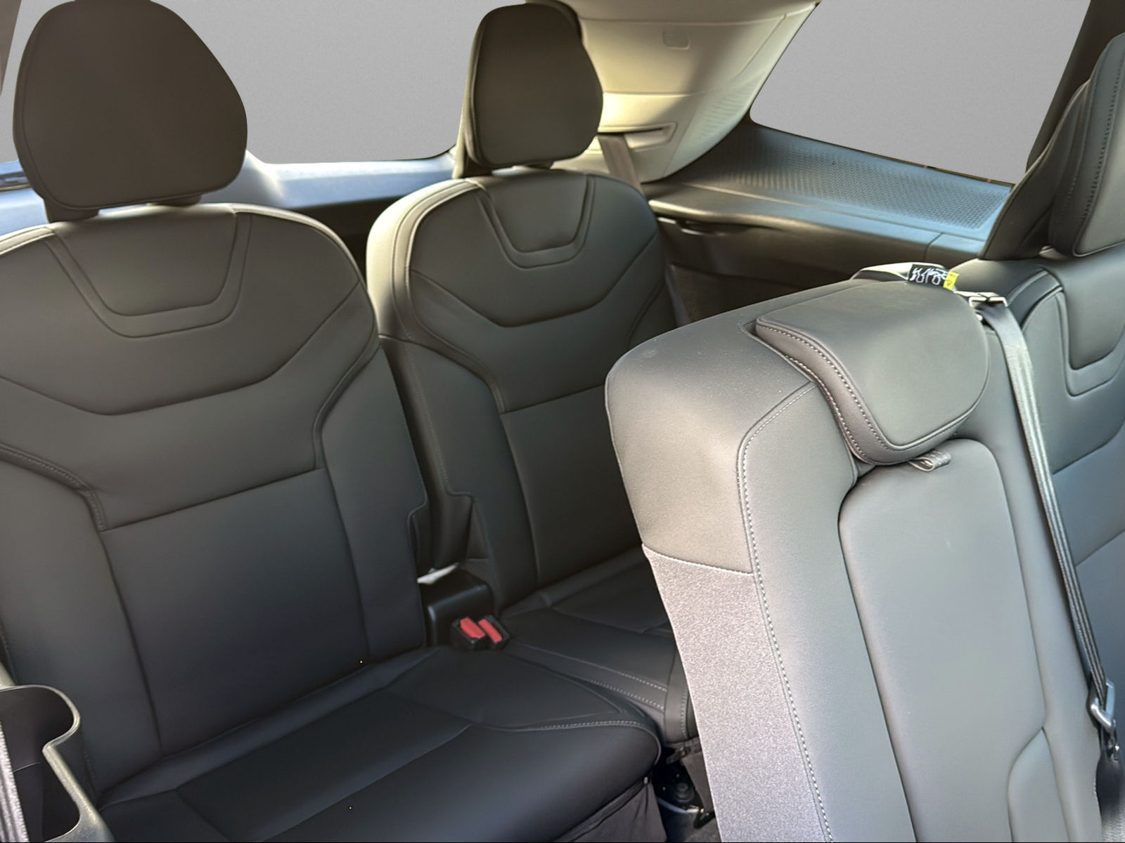 VOLVO EX90 Twin Performance 111 kWh Ultra AWD-image-11