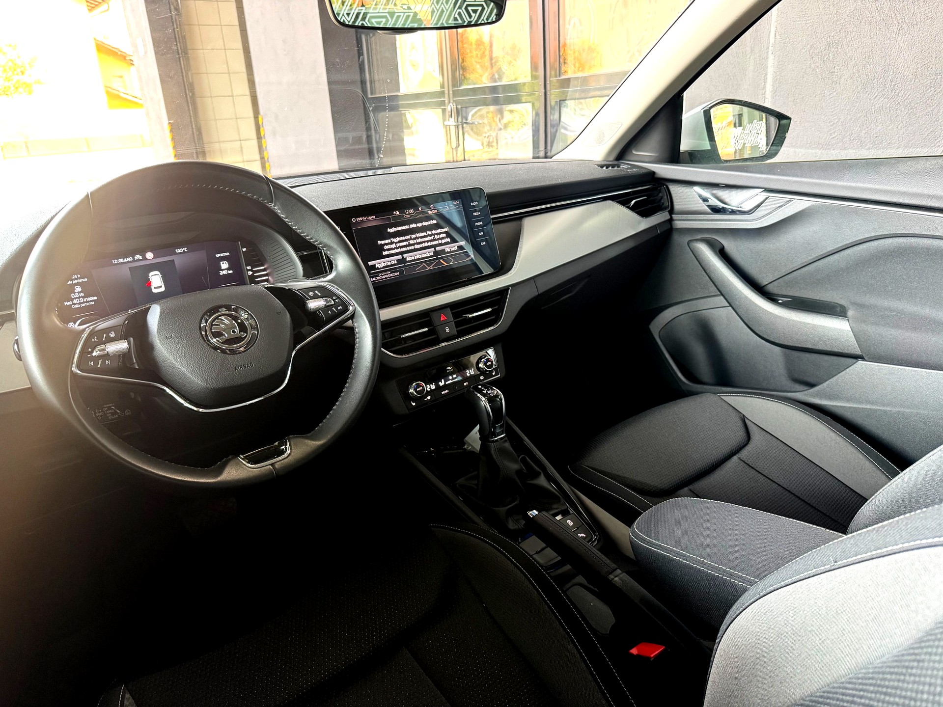 SKODA Kamiq 1.5 TSI Tour DSG-image-9