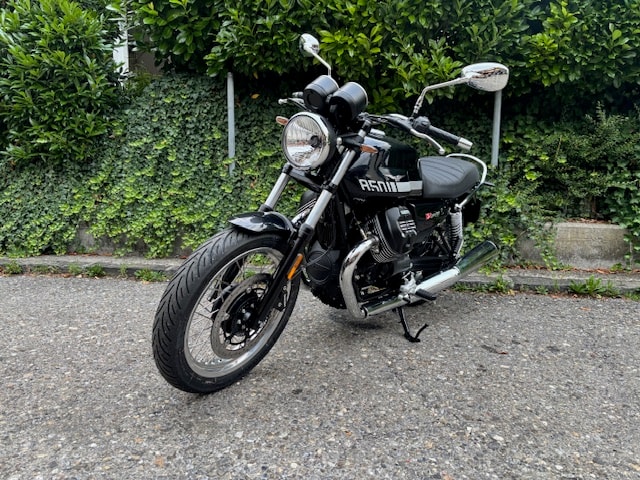 MOTO GUZZI V7 IV 850 Special-image-1