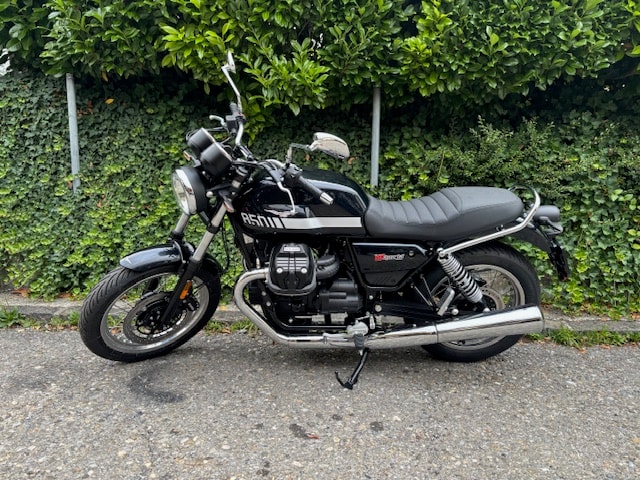 MOTO GUZZI V7 IV 850 Special-image-0