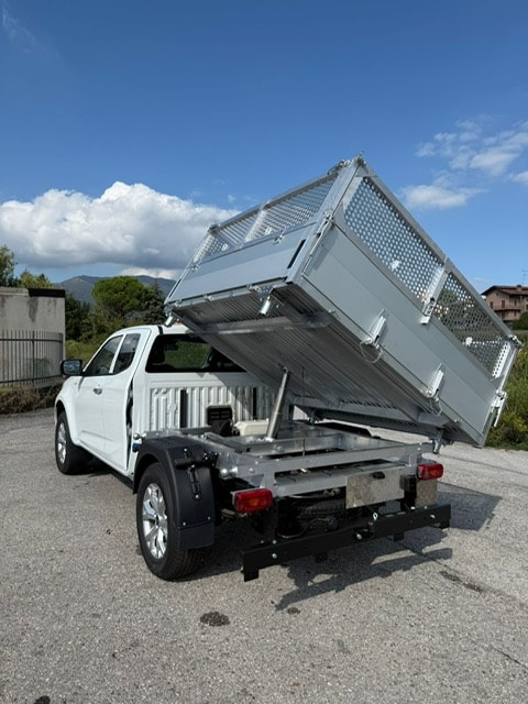ISUZU D-MAX 1.9 Space Cab N60BB+ 4x4 Ponte Ribaltabile 3 lati "NUOVO" in Alluminio con Sopra Sponde - Gancio Traiono KG. 3500-image-7