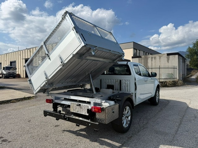 ISUZU D-MAX 1.9 Space Cab N60BB+ 4x4 Ponte Ribaltabile 3 lati "NUOVO" in Alluminio con Sopra Sponde - Gancio Traiono KG. 3500-image-8